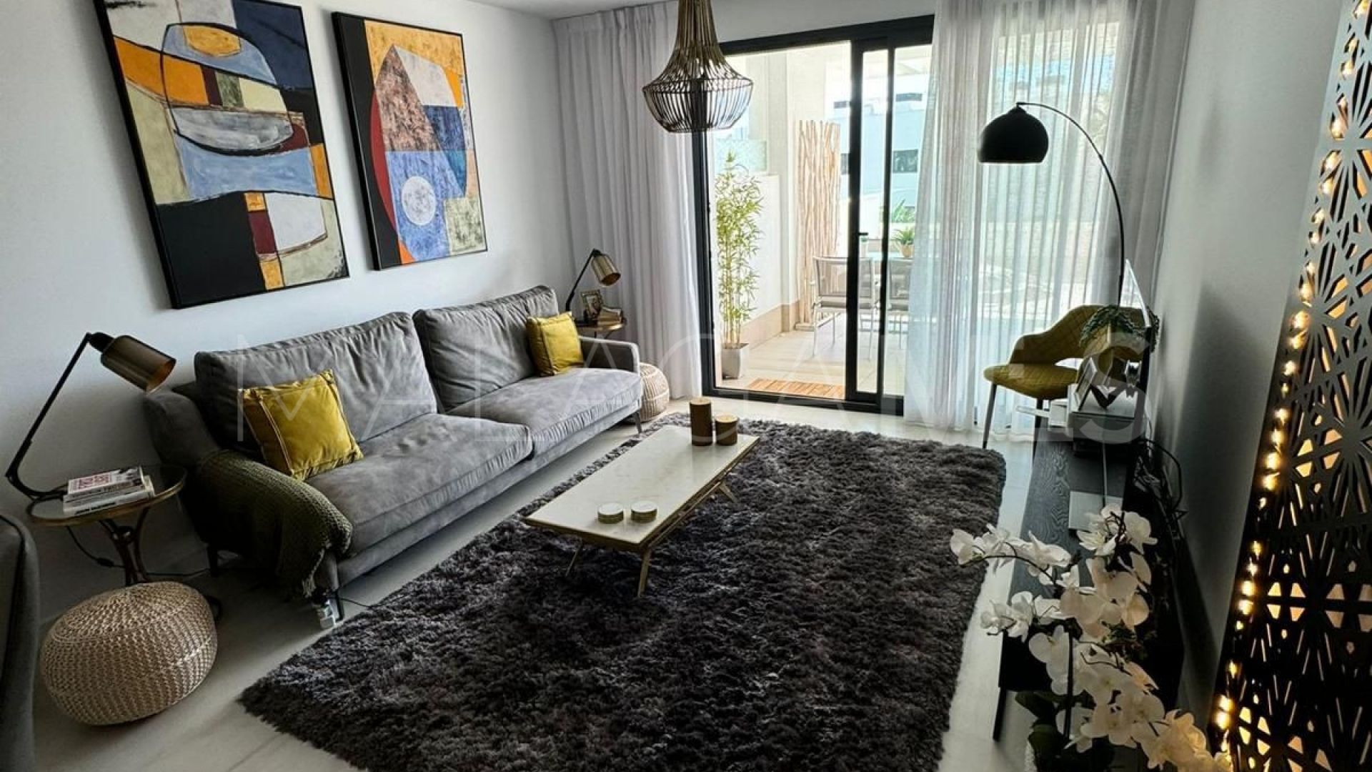 Estepona, apartamento planta baja with 2 bedrooms for sale