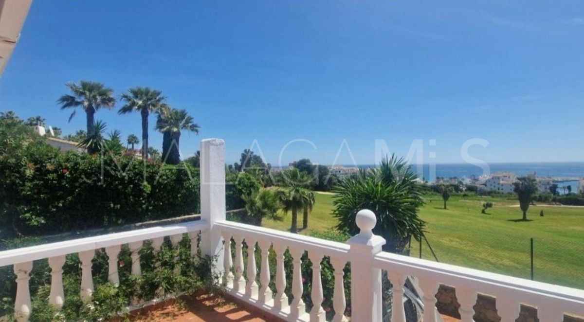 Villa for sale in La Duquesa