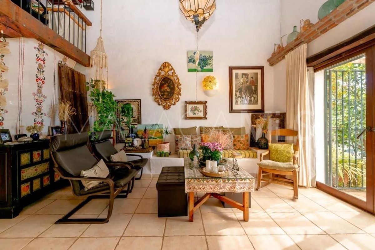 Villa for sale in Selwo