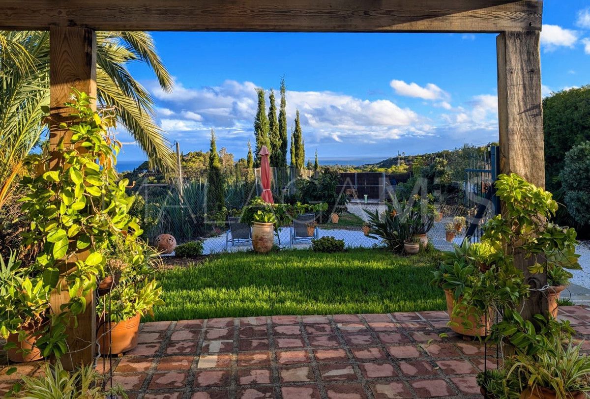 Villa for sale in Selwo