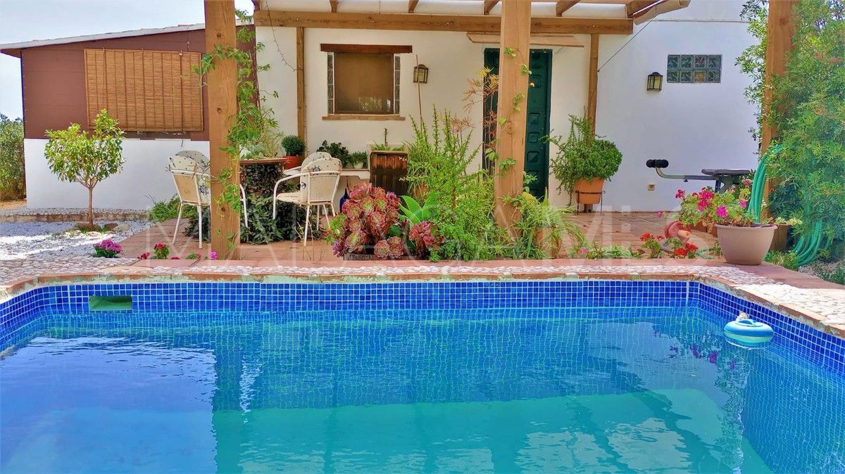 Villa for sale in Selwo
