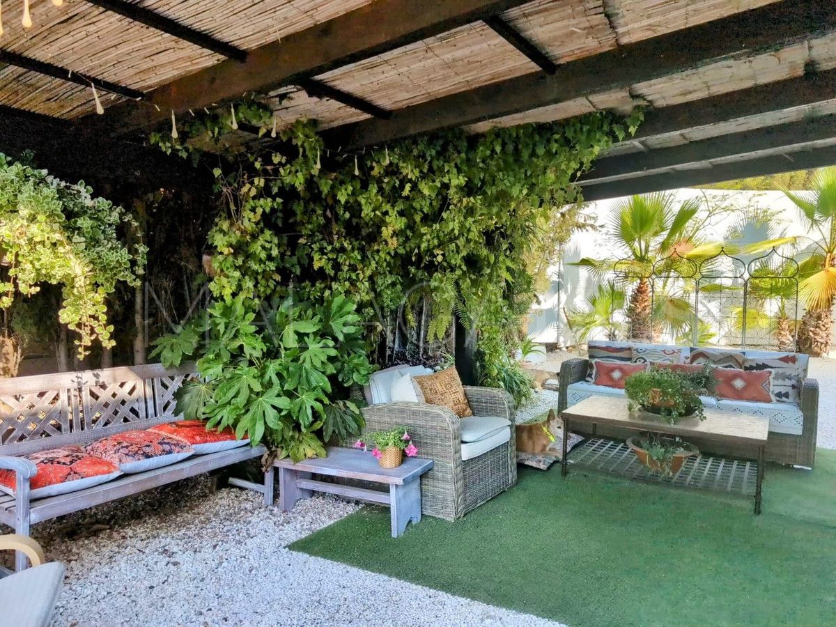 Villa for sale in Selwo