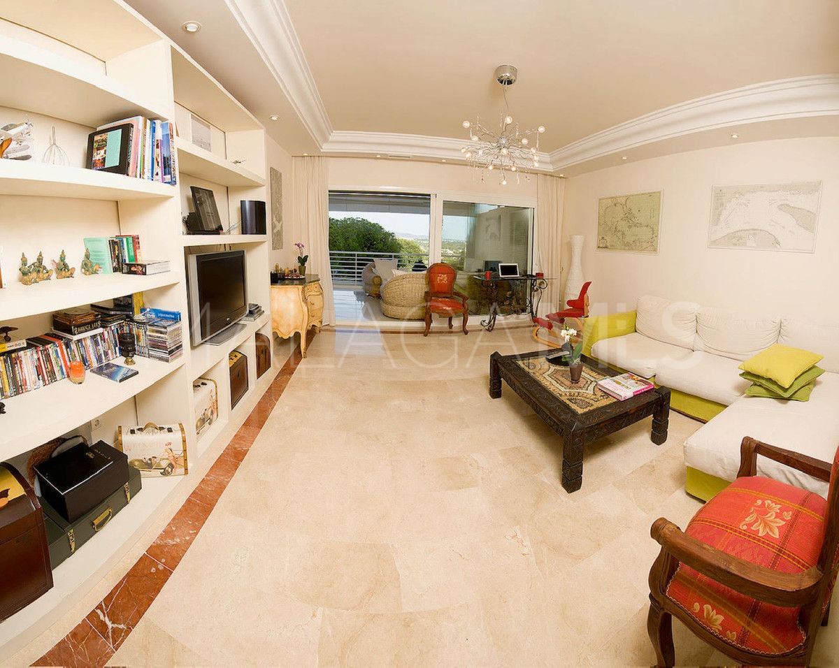 Markplanslägenhet for sale in Nueva Andalucia