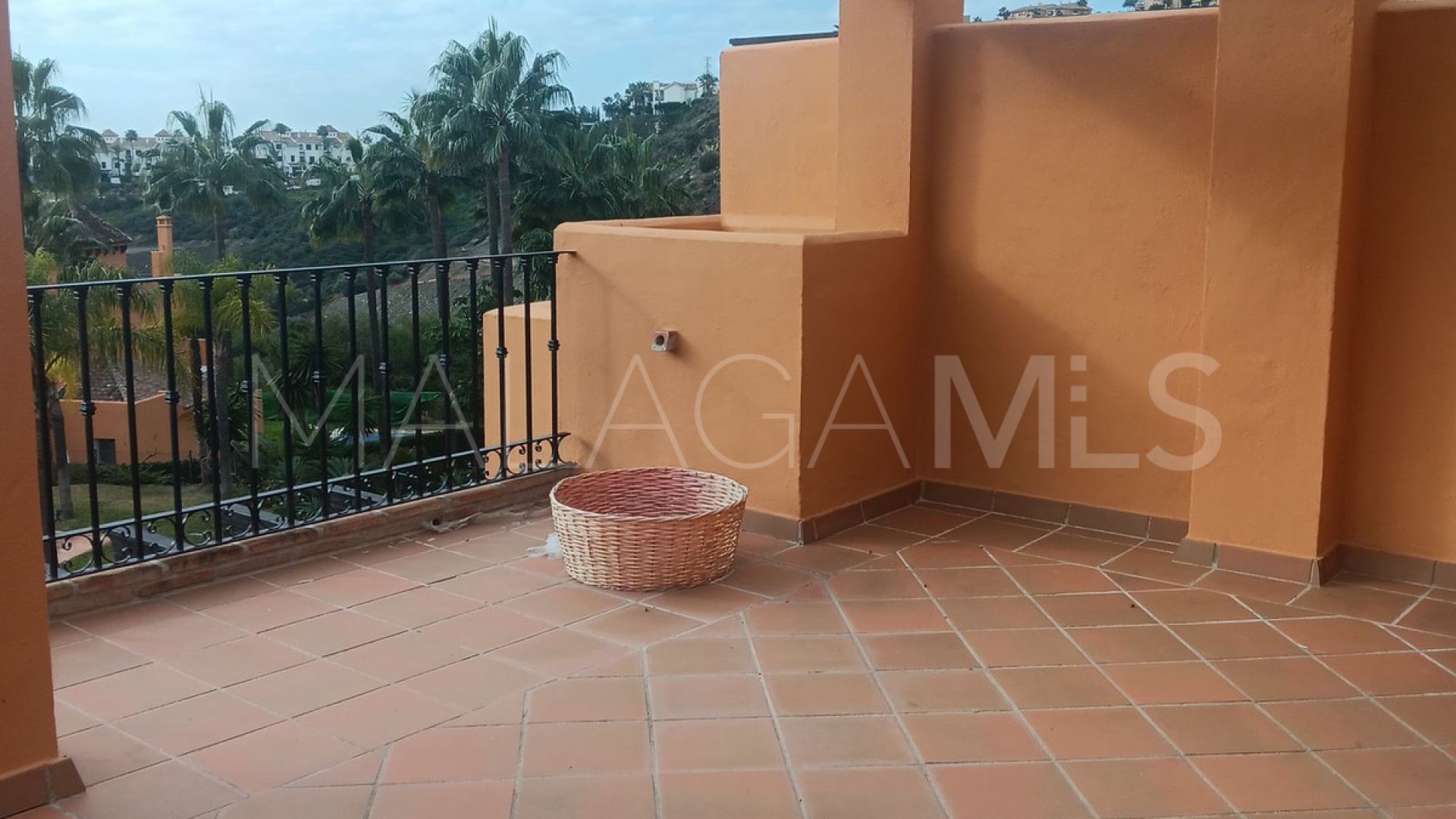 Villa for sale in Benahavis de 3 bedrooms