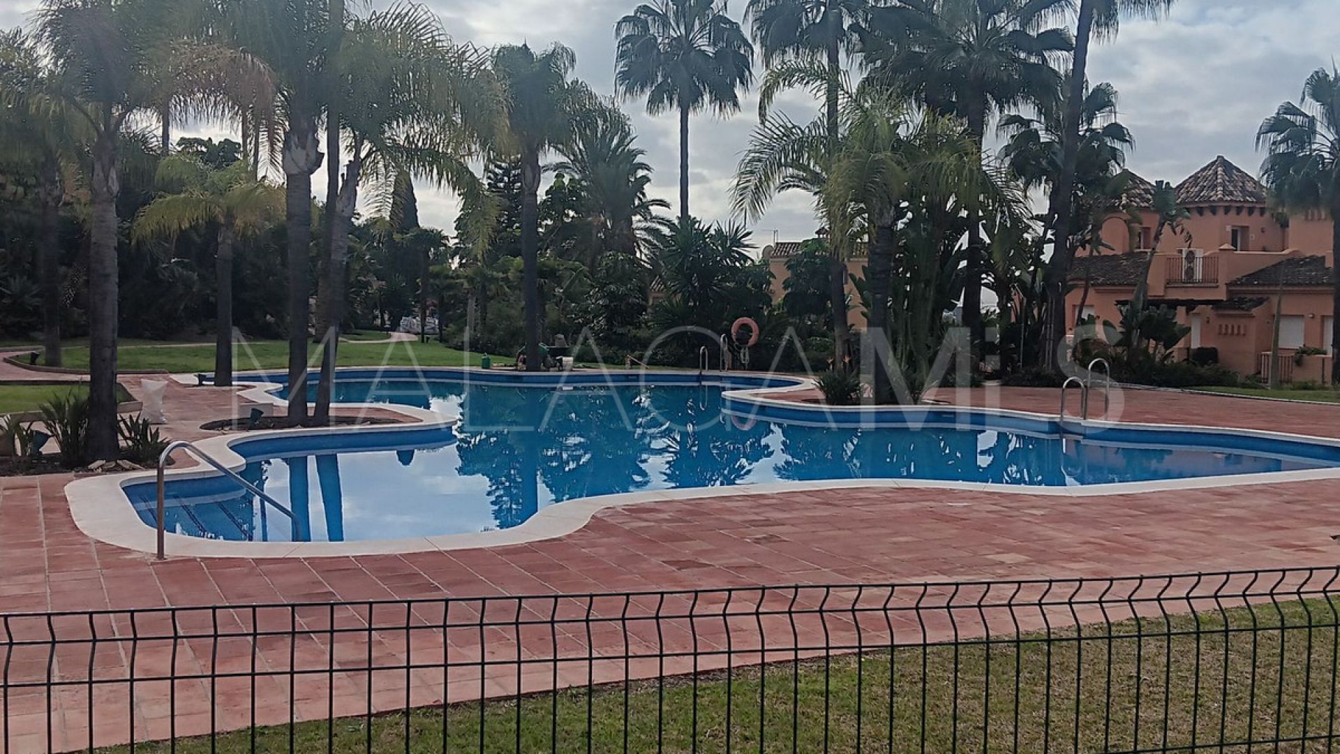 Villa for sale in Benahavis de 3 bedrooms