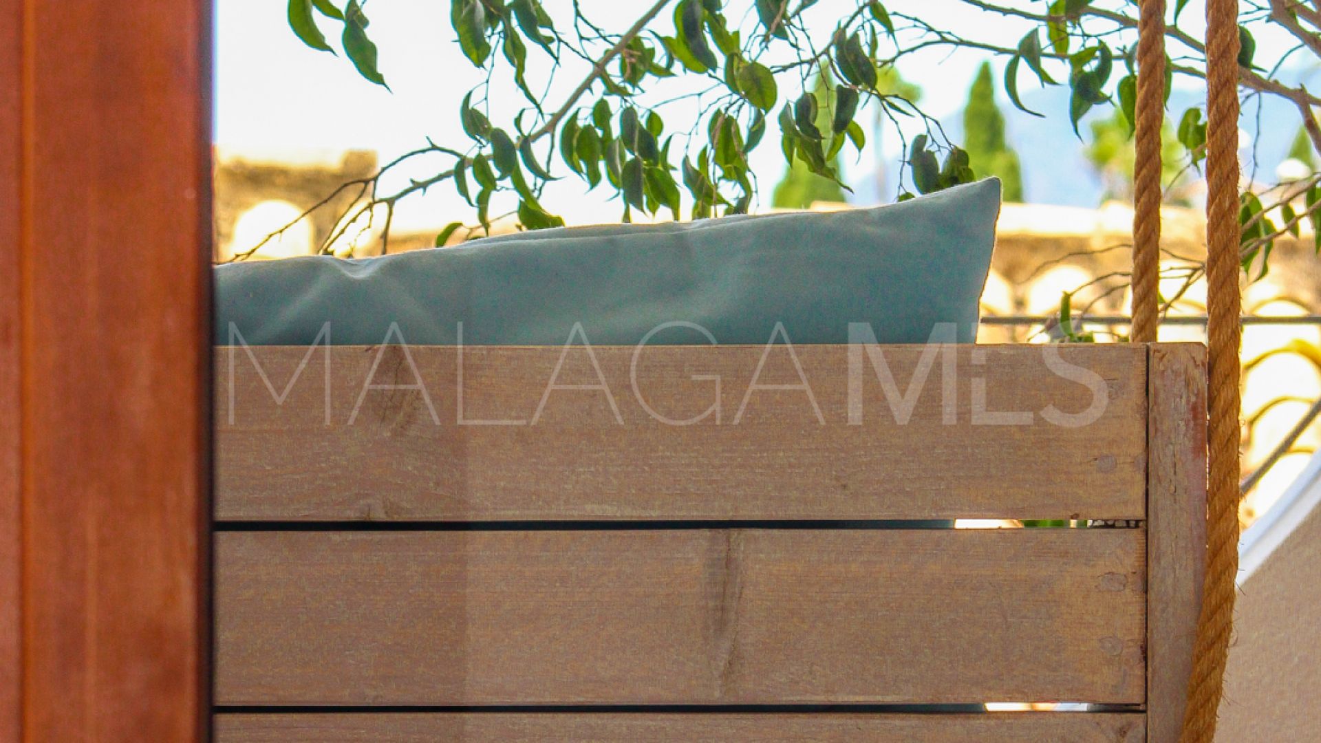For sale town house with 2 bedrooms in La Heredia