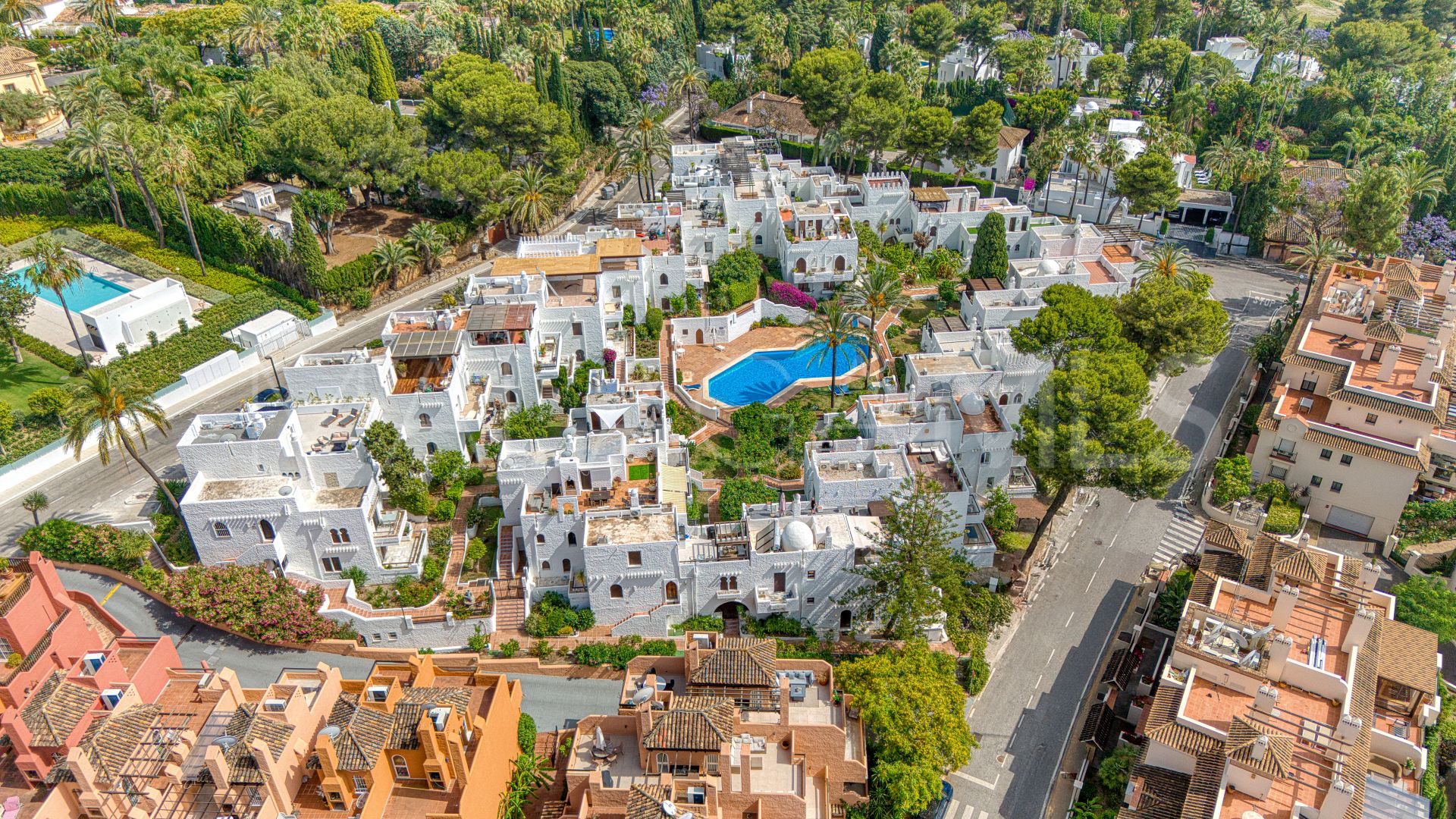 Adosado a la venta in Nueva Andalucia