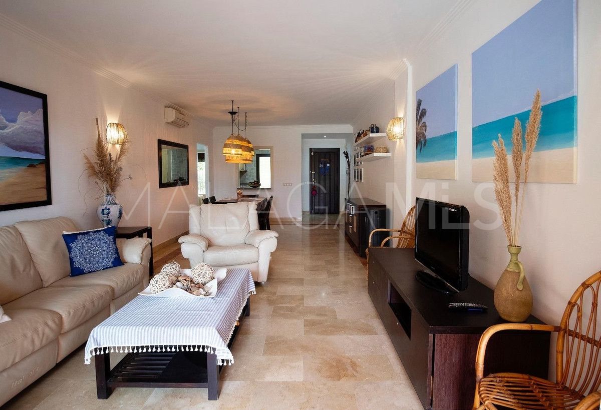Erdgeschosswohnung for sale in Estepona