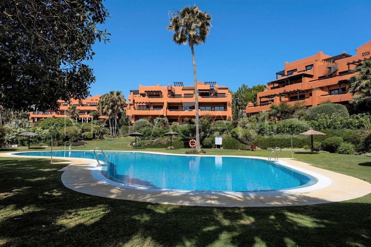 Erdgeschosswohnung for sale in Estepona