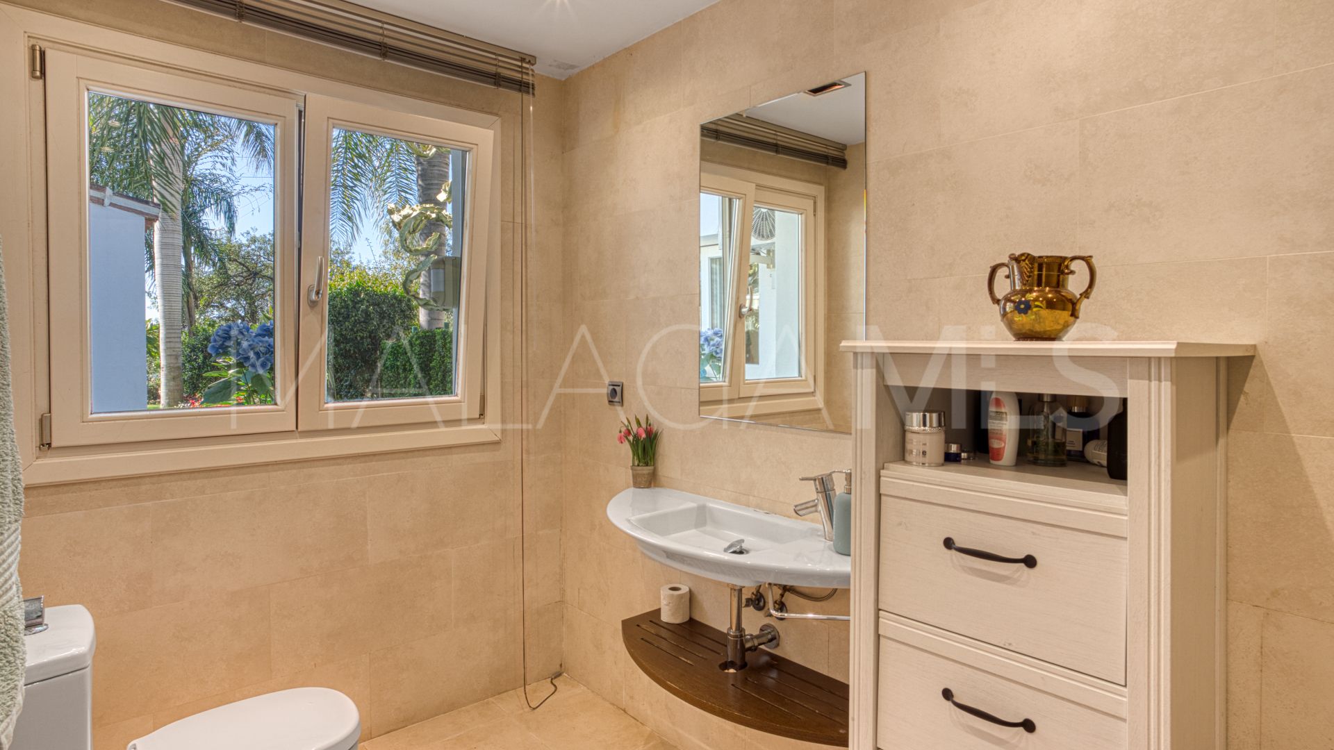 Se vende casa in Sitio de Calahonda de 4 bedrooms