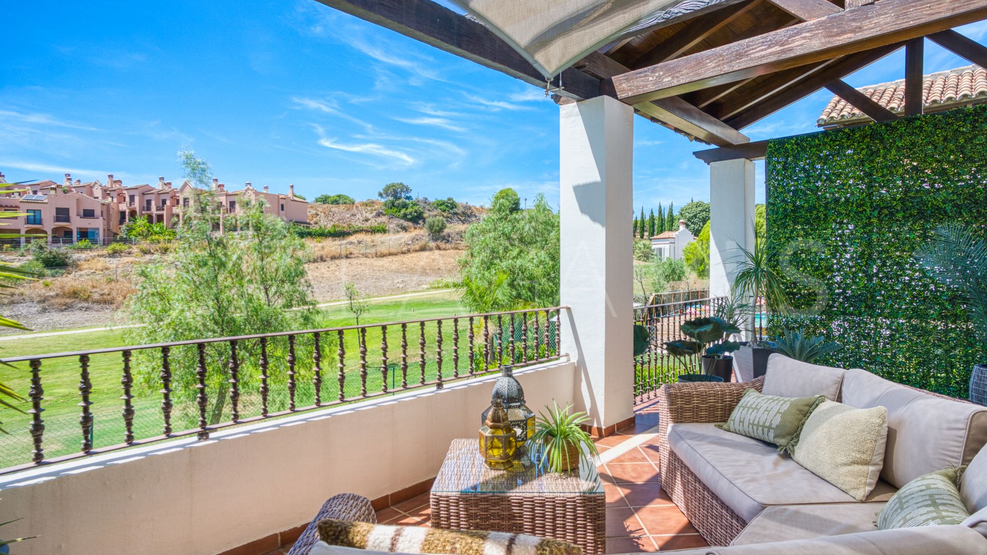 Villa a la venta with 3 bedrooms in Azata Golf