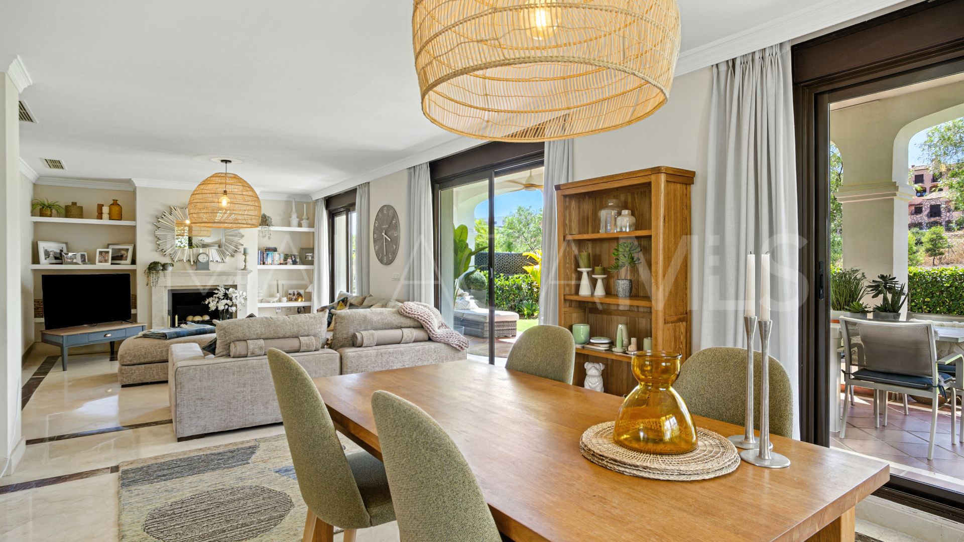 Villa a la venta with 3 bedrooms in Azata Golf