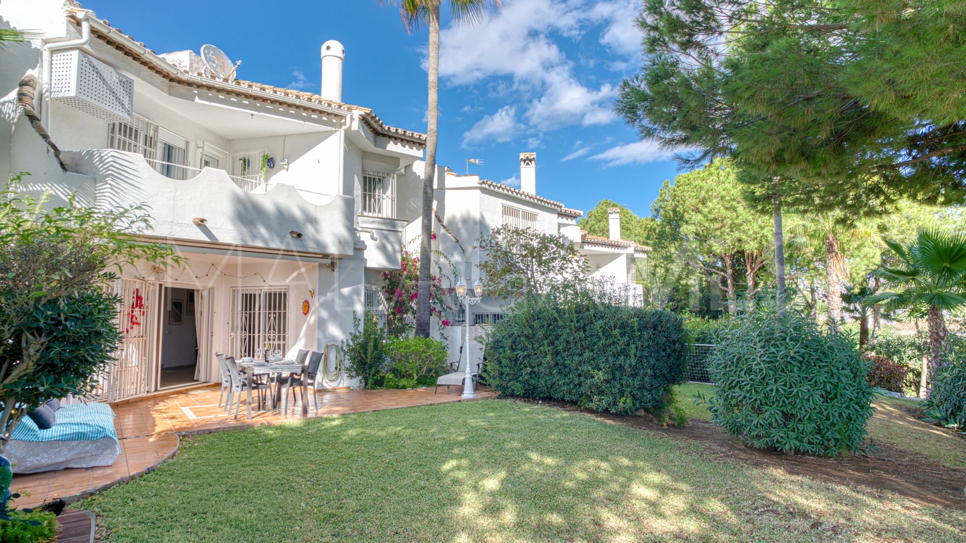 Maison de ville for sale in El Romeral de Calahonda