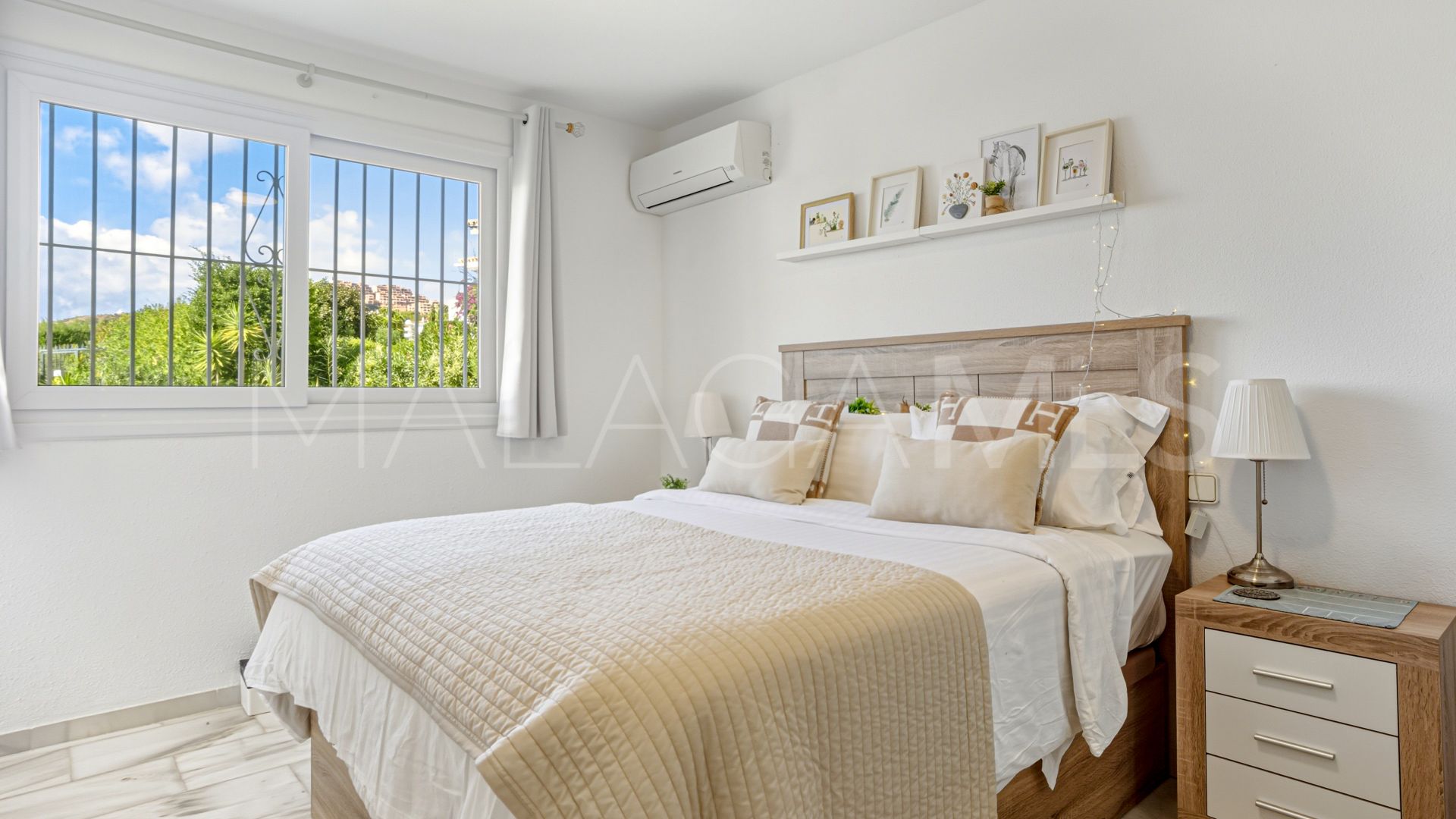 Maison de ville for sale in El Romeral de Calahonda