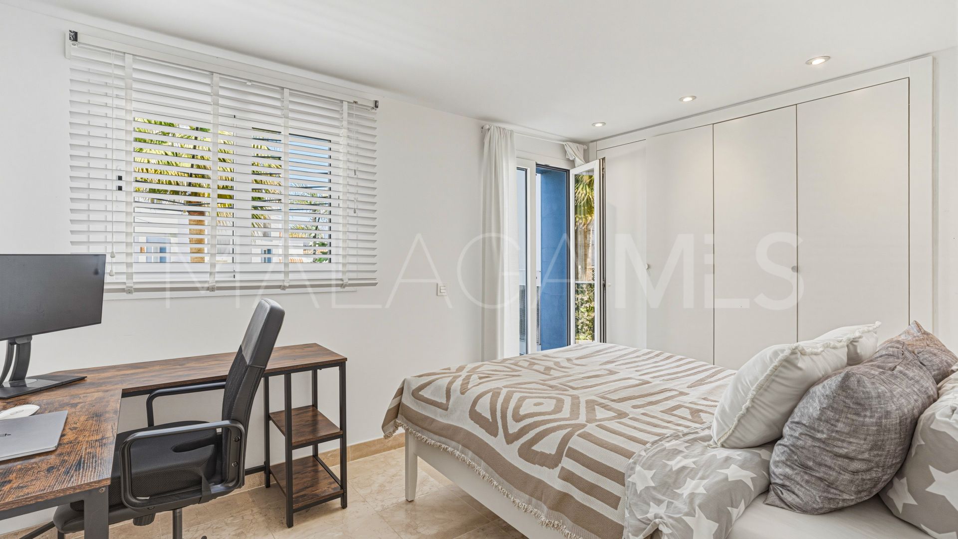 Appartement rez de chaussée for sale in Paraiso Pueblo