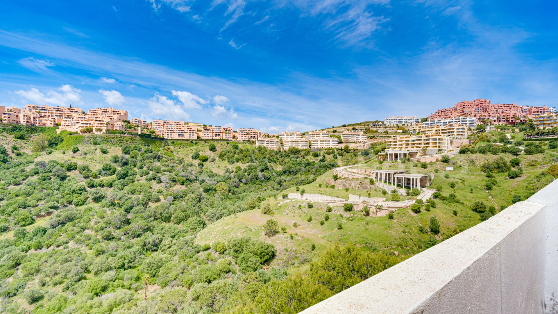 Ático for sale in Calahonda with 3 bedrooms