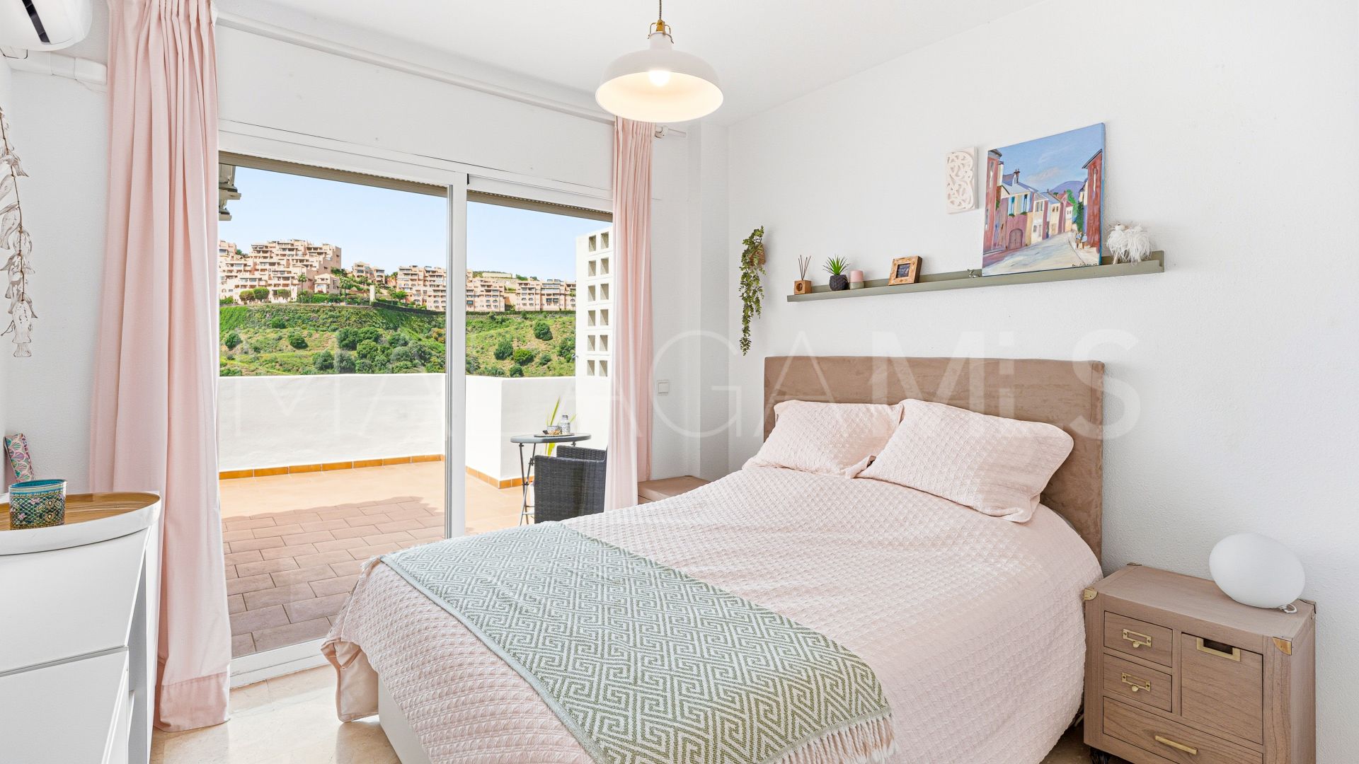 Ático for sale in Calahonda with 3 bedrooms