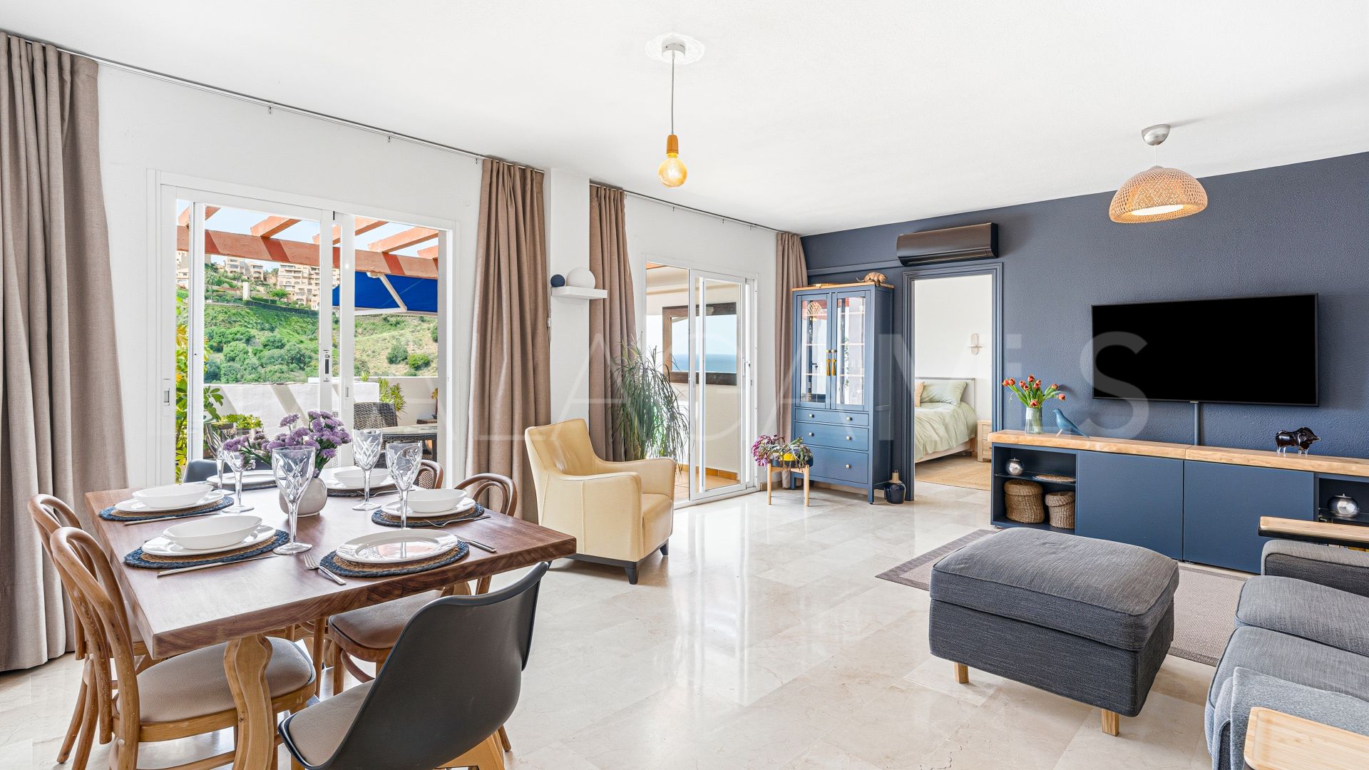 Ático for sale in Calahonda with 3 bedrooms