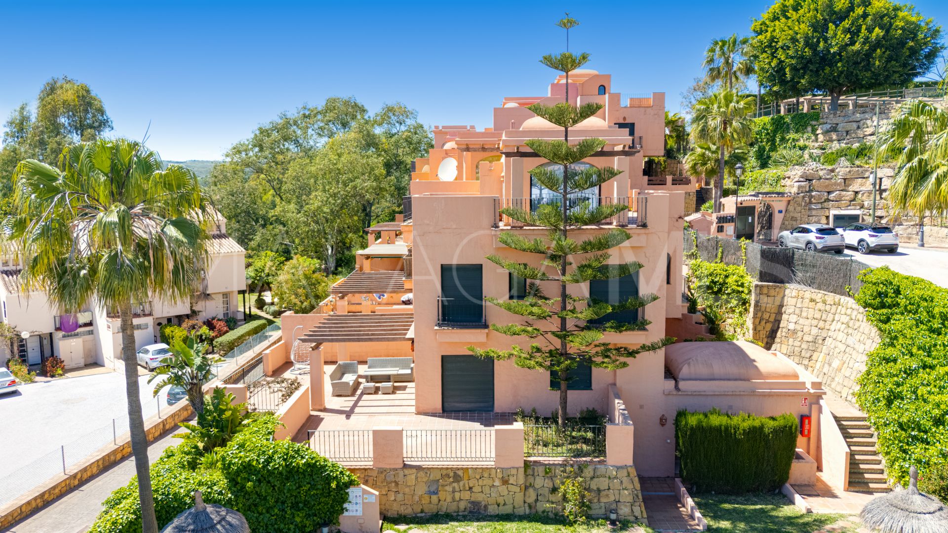 La Duquesa, pareado de 4 bedrooms for sale