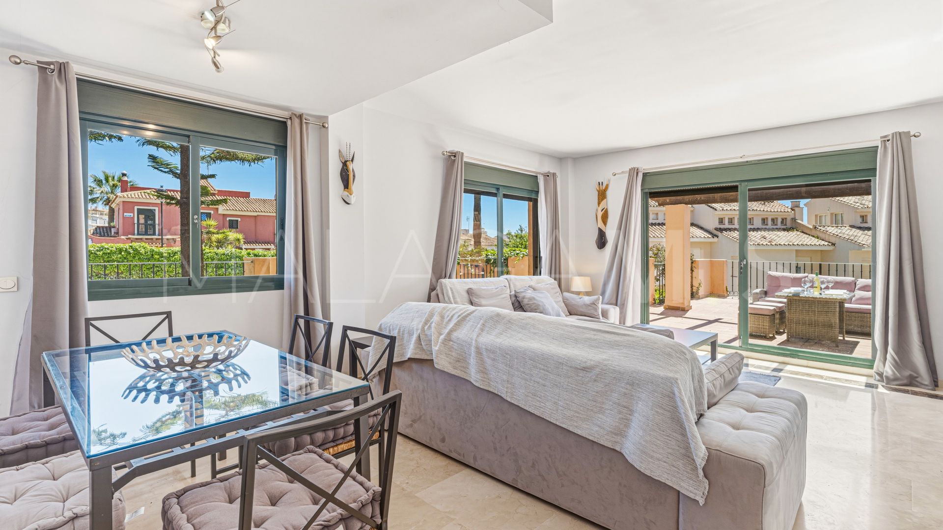 La Duquesa, pareado de 4 bedrooms for sale