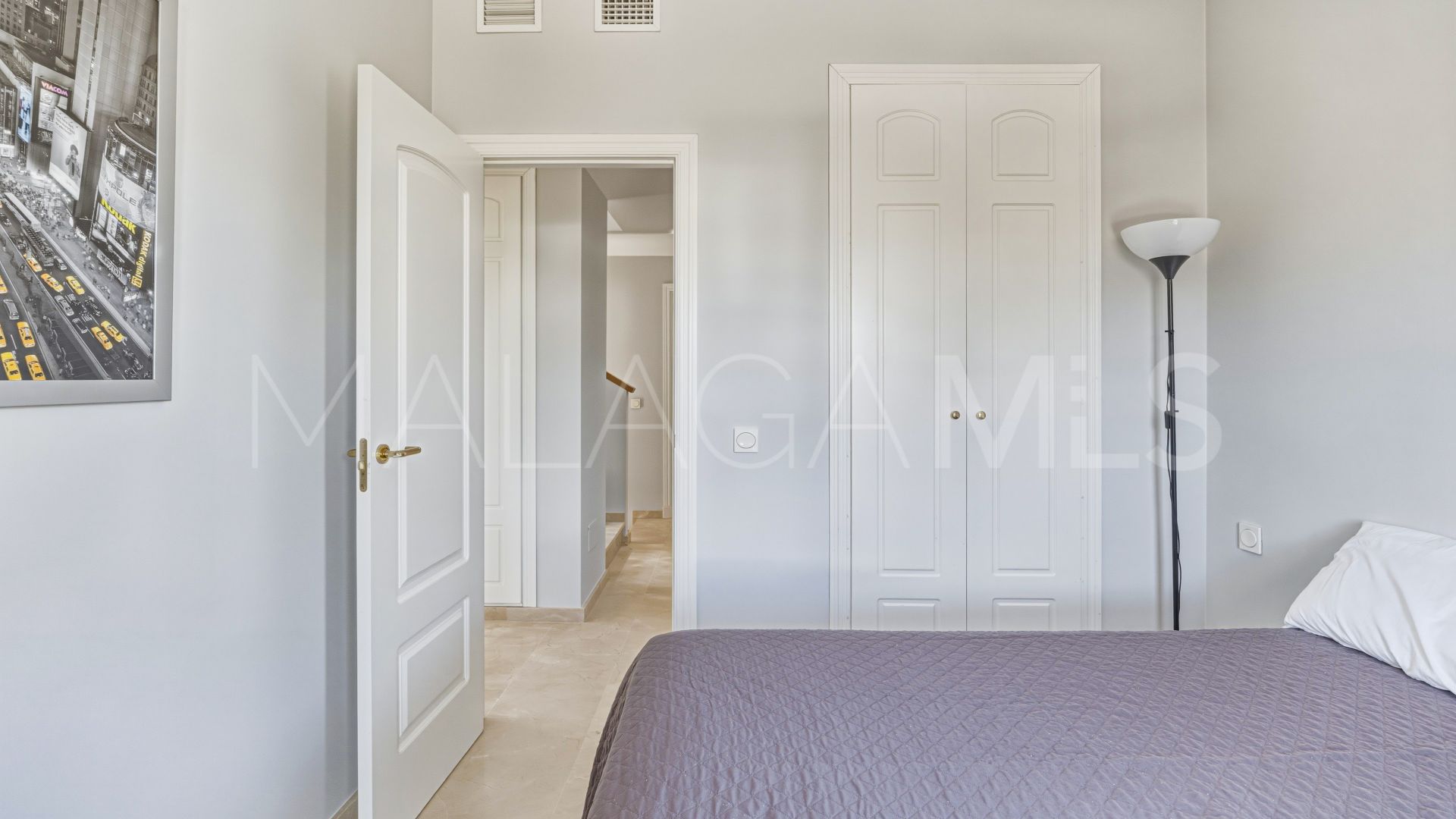 La Duquesa, pareado de 4 bedrooms for sale