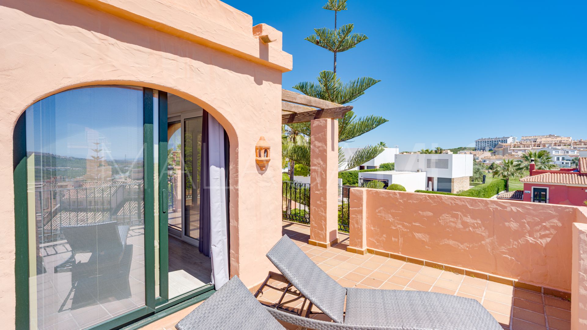 La Duquesa, pareado de 4 bedrooms for sale