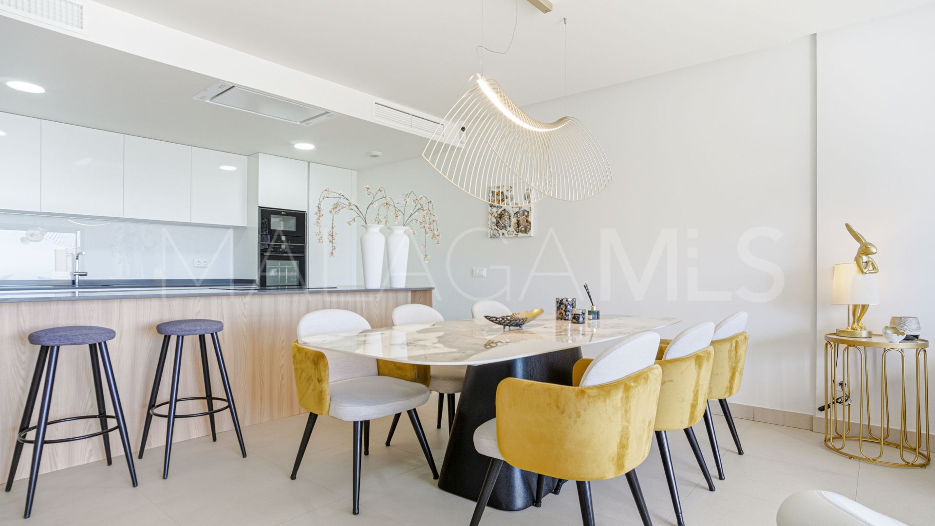 Ground floor apartment for sale in Cala de Mijas with 3 bedrooms