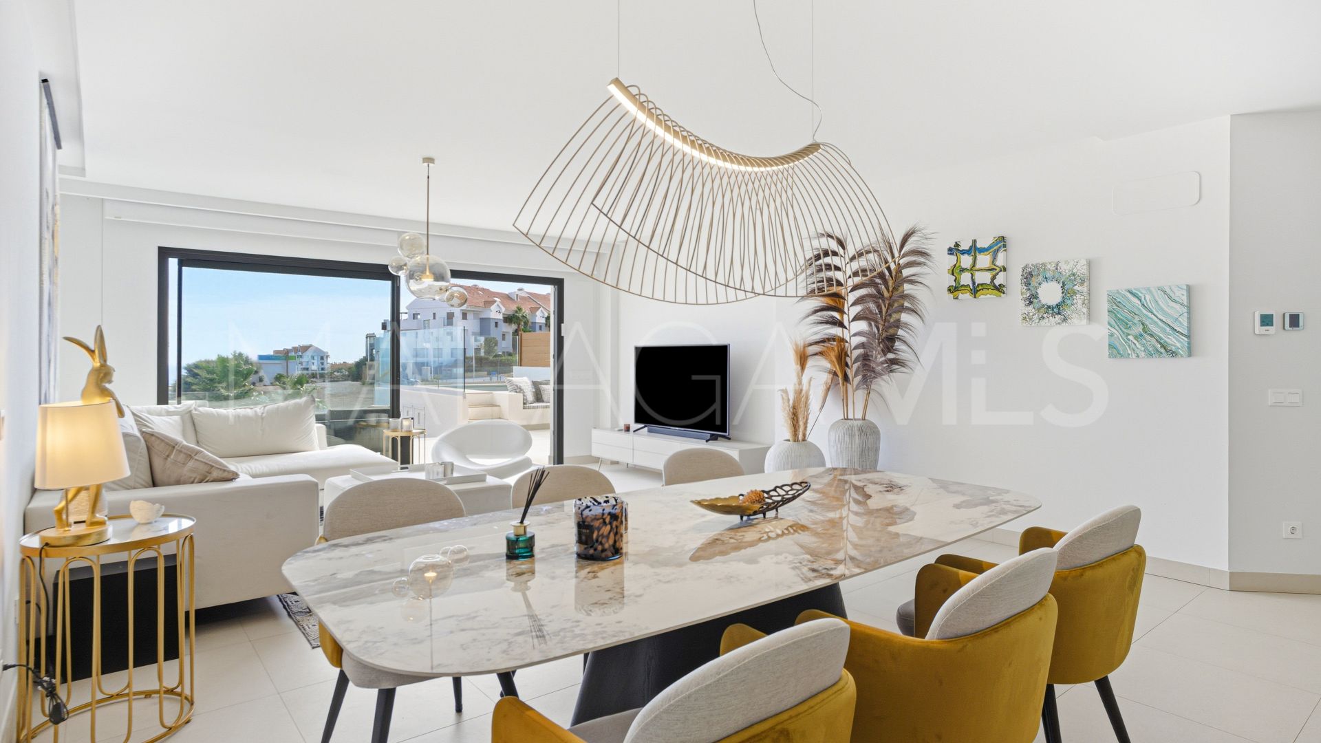 Ground floor apartment for sale in Cala de Mijas with 3 bedrooms