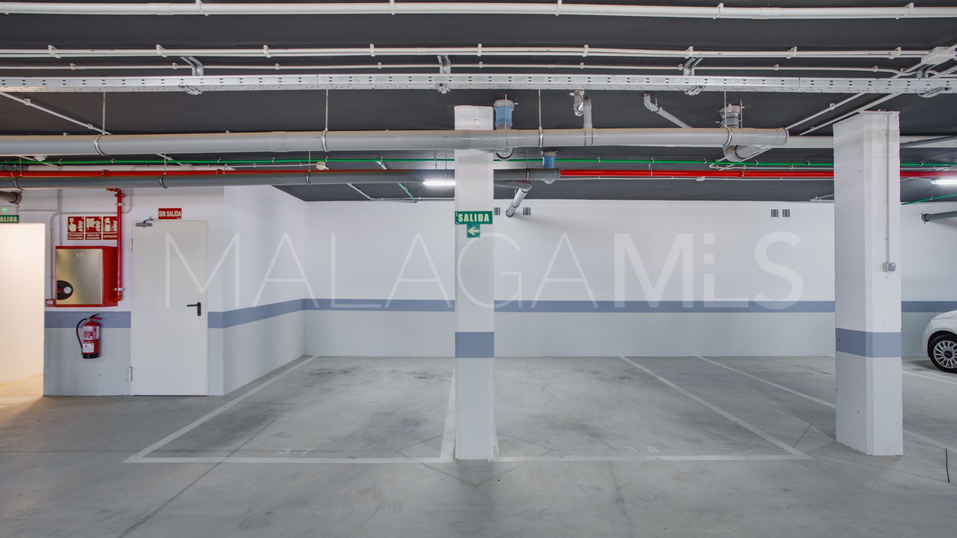 Ground floor apartment for sale in Cala de Mijas with 3 bedrooms