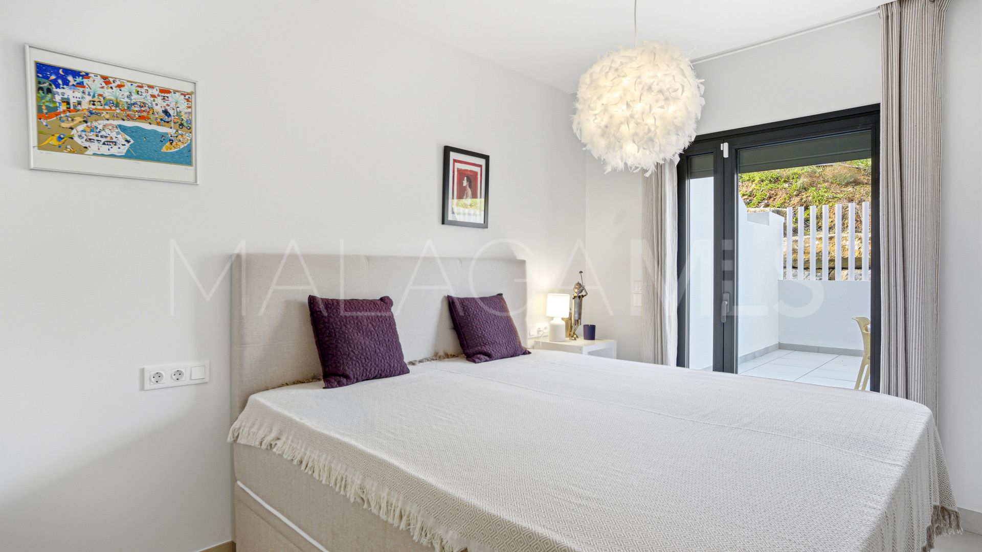 Ground floor apartment for sale in Cala de Mijas with 3 bedrooms