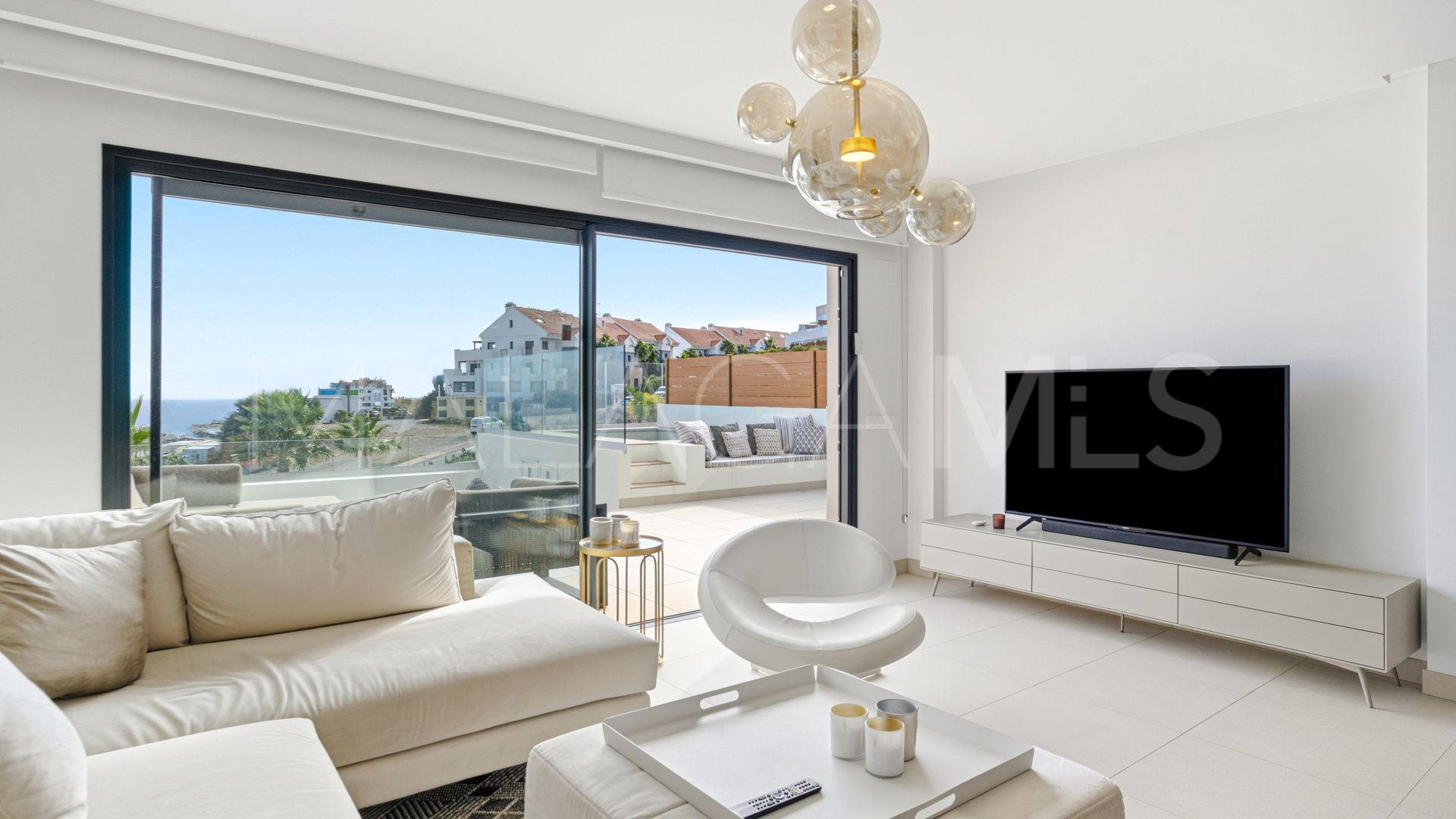 Ground floor apartment for sale in Cala de Mijas with 3 bedrooms