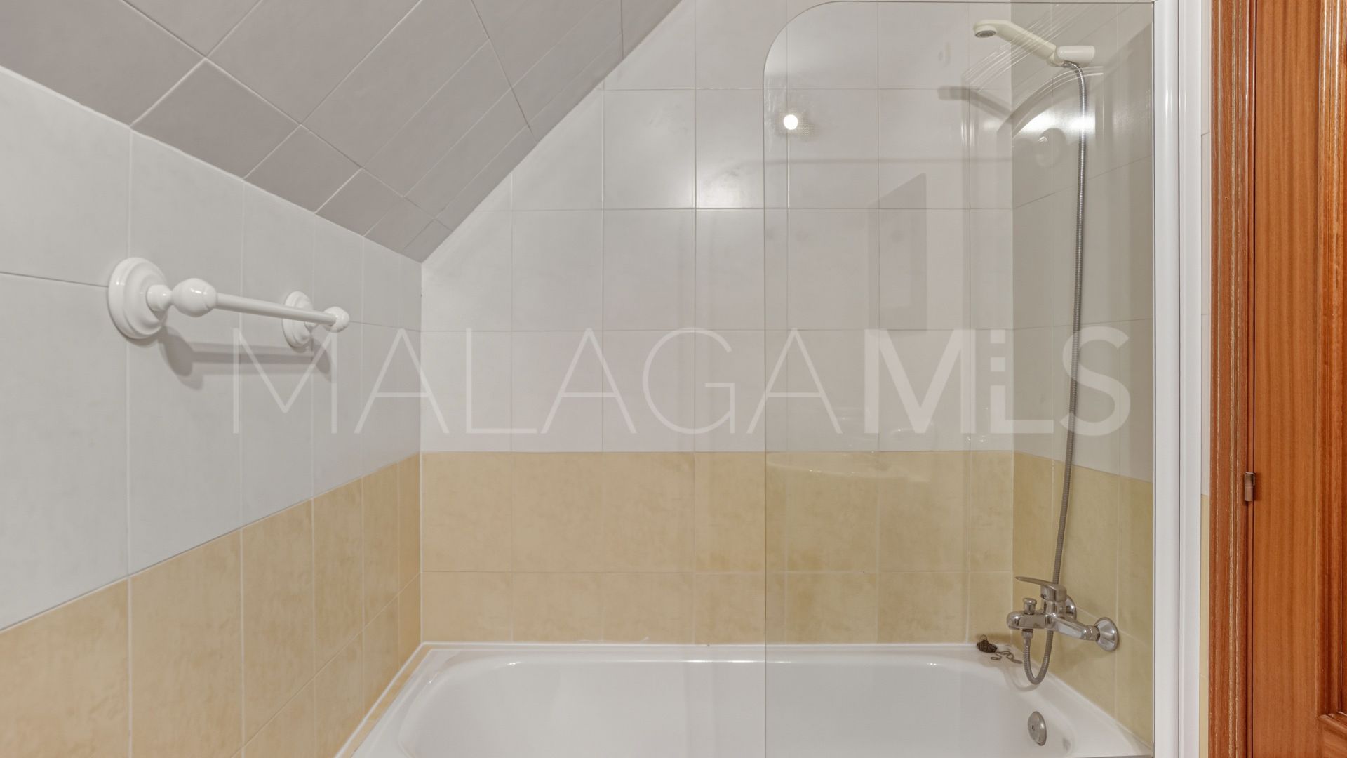 Tvåvånings takvåning for sale in Casares Playa