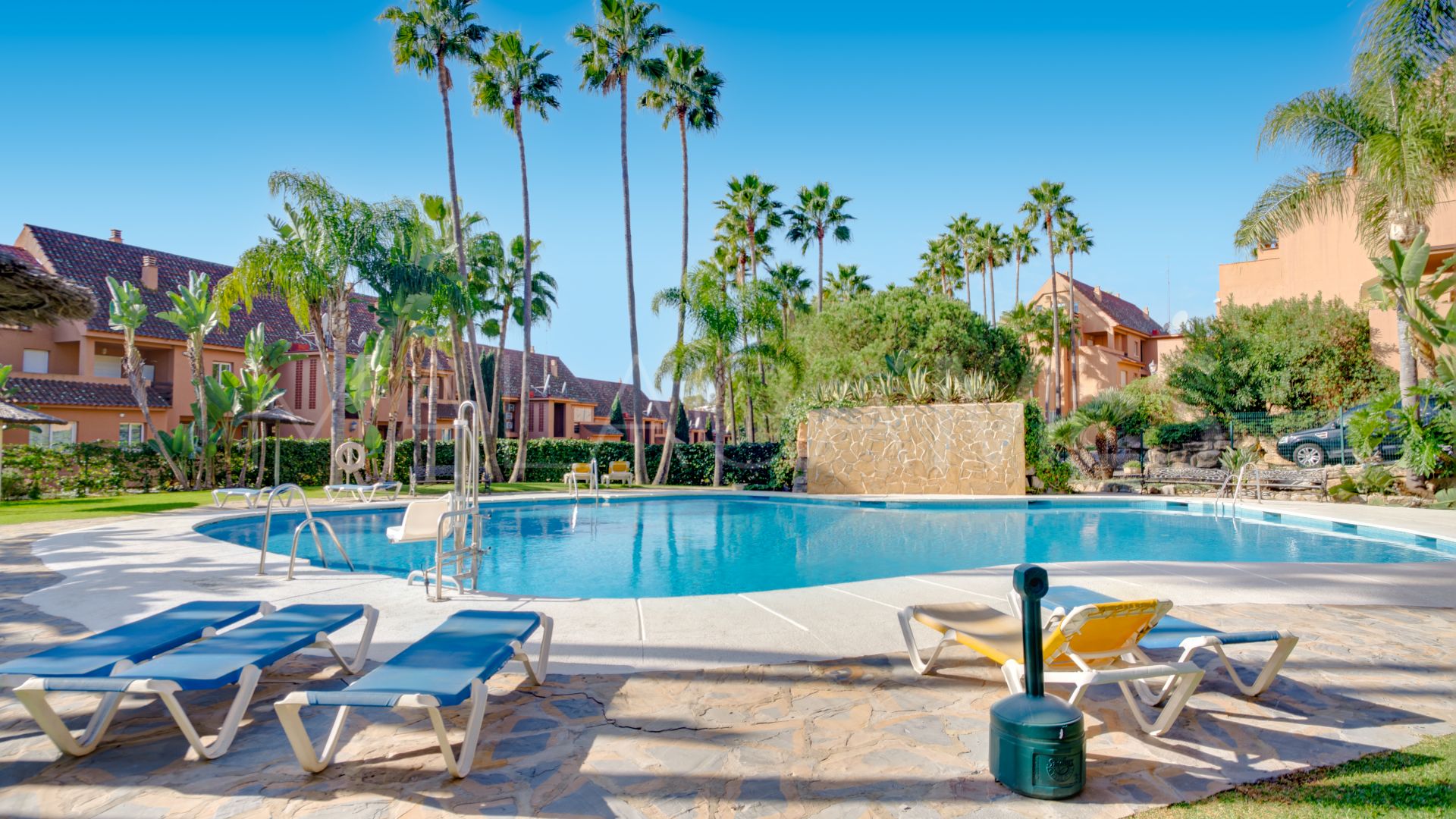 Tvåvånings takvåning for sale in Casares Playa