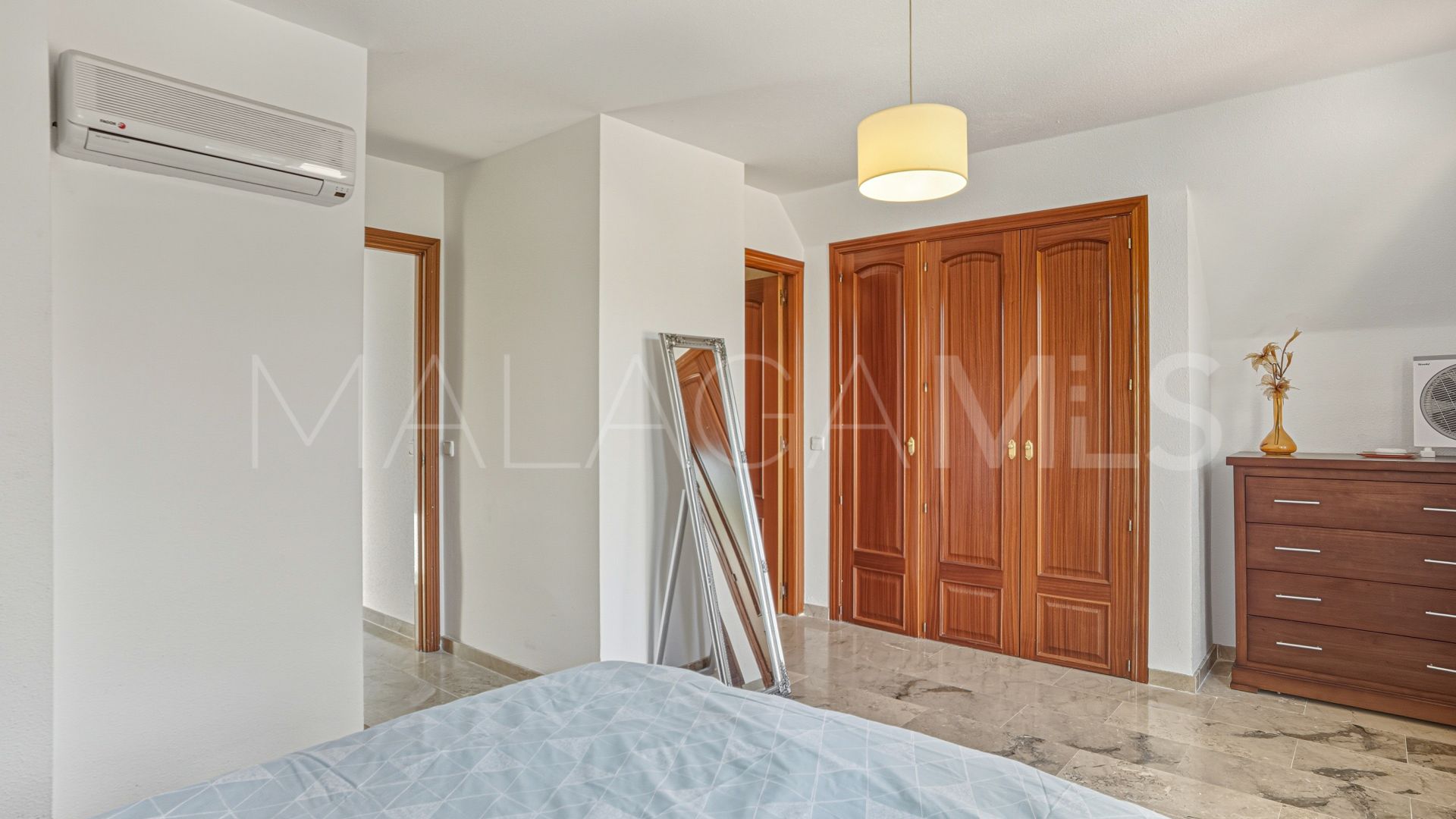 Tvåvånings takvåning for sale in Casares Playa