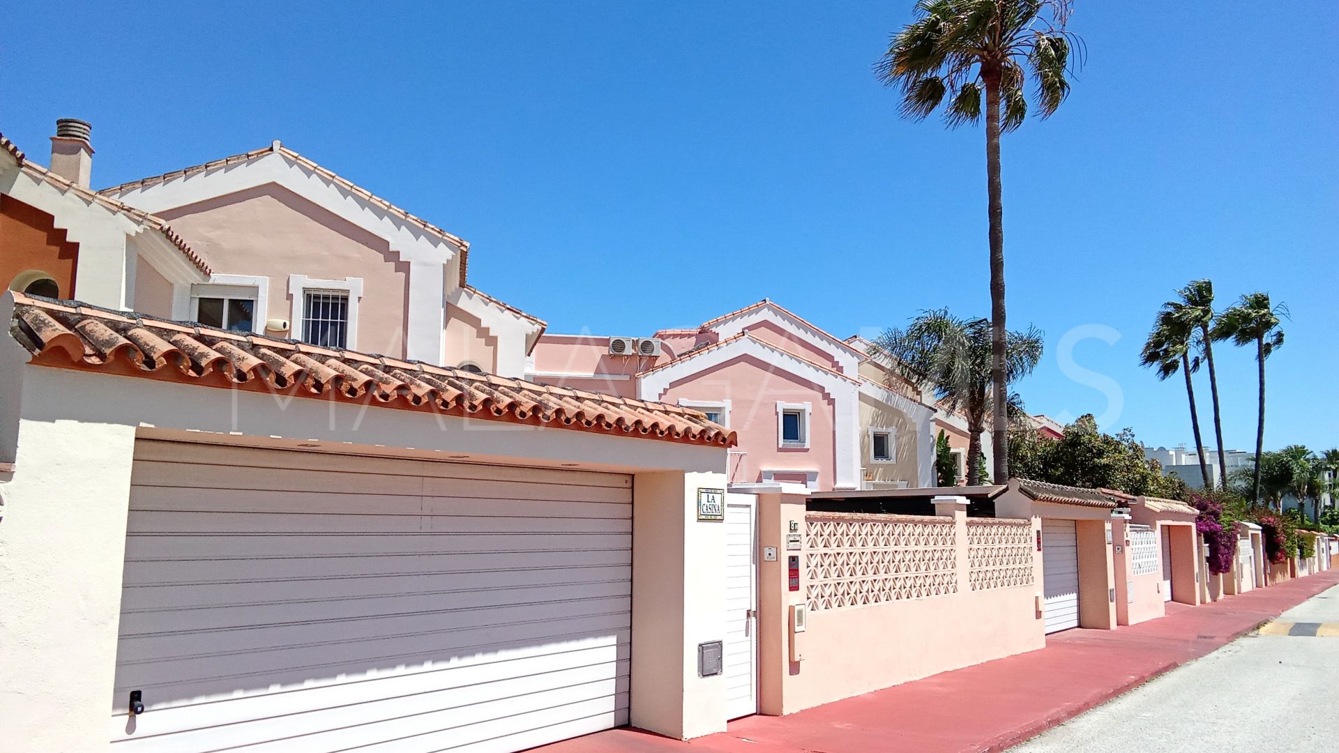 Semi detached house for sale in Nueva Alcantara