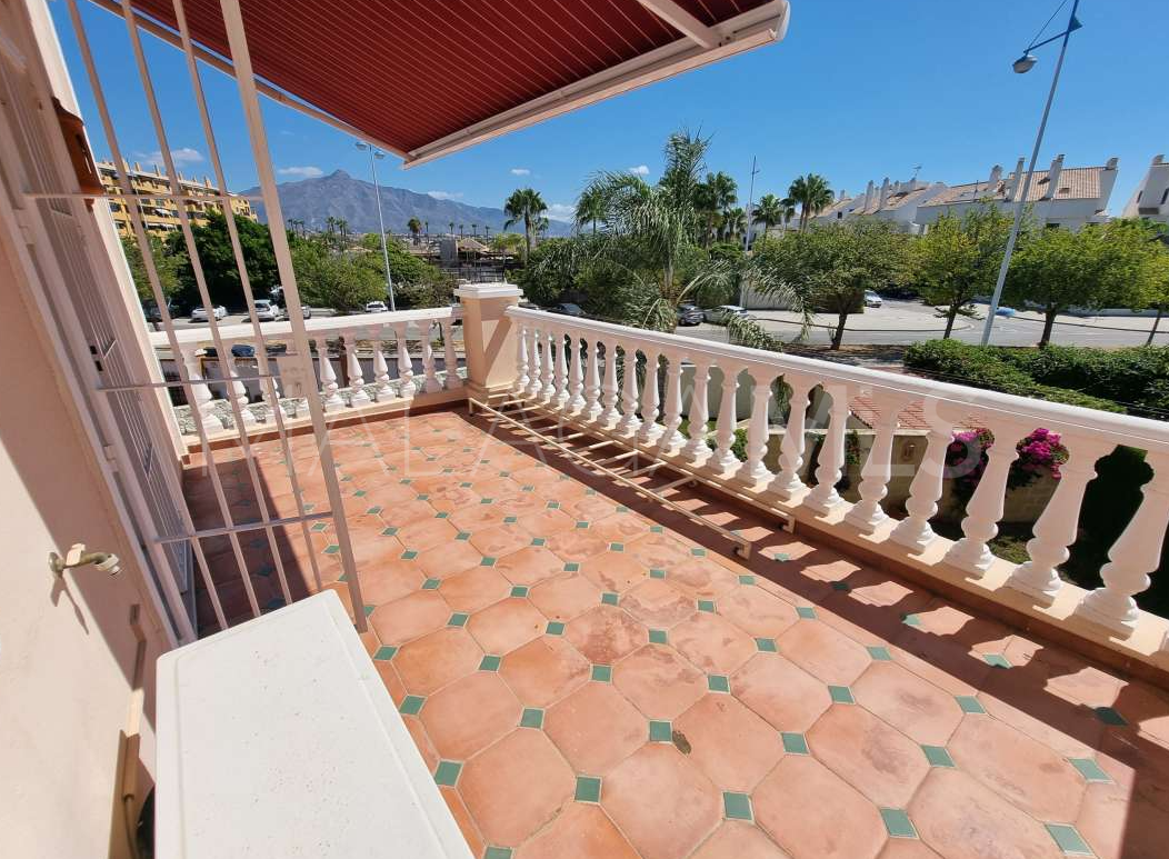 Semi detached house for sale in Nueva Alcantara