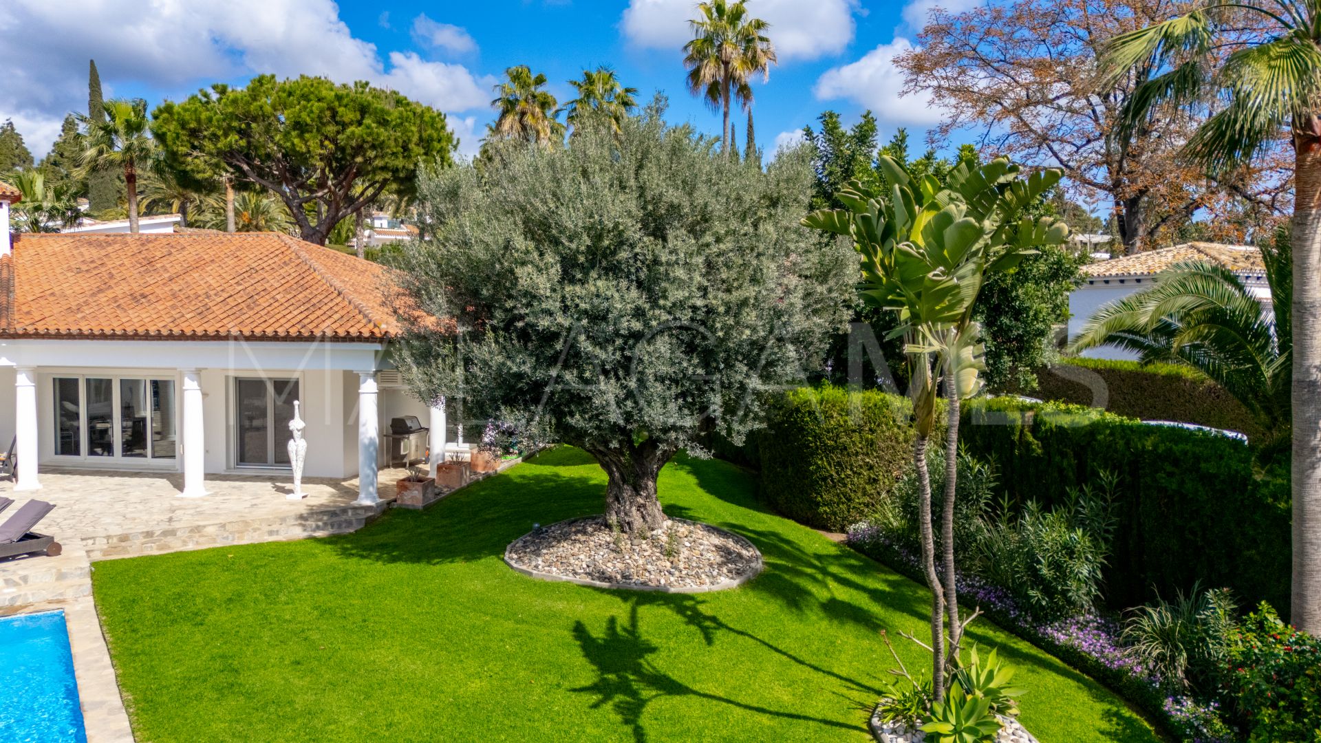 Villa for sale in Hacienda las Chapas