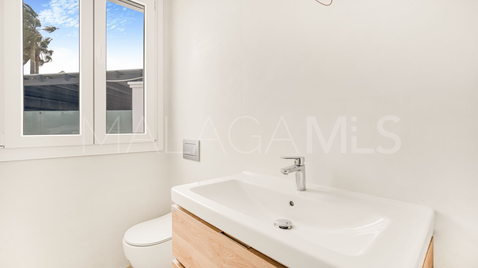 Villa for sale in La Mairena