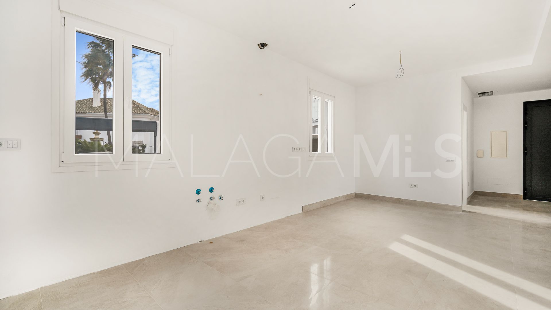 Villa for sale in La Mairena