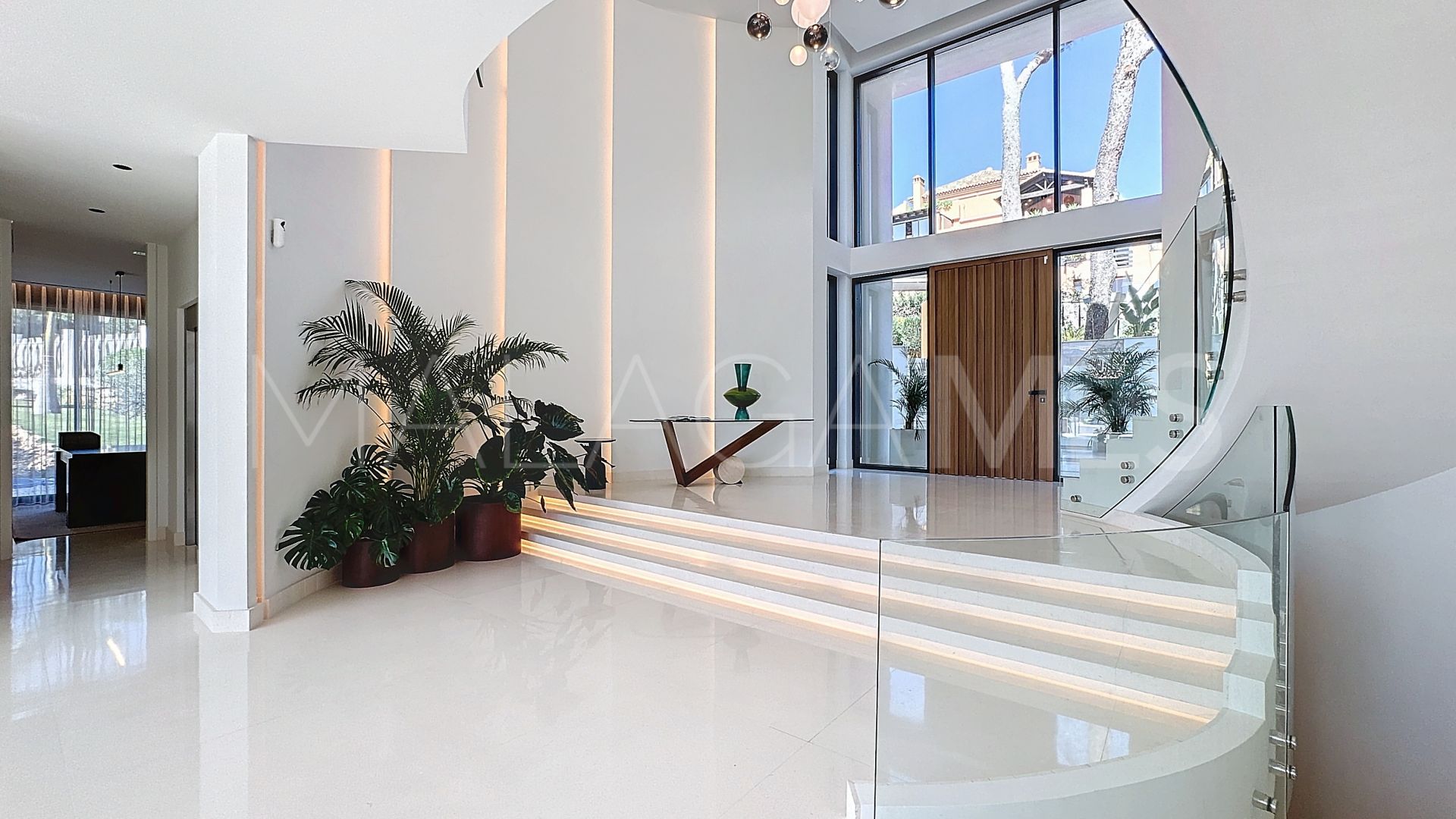 7 bedrooms villa in Sierra Blanca for sale