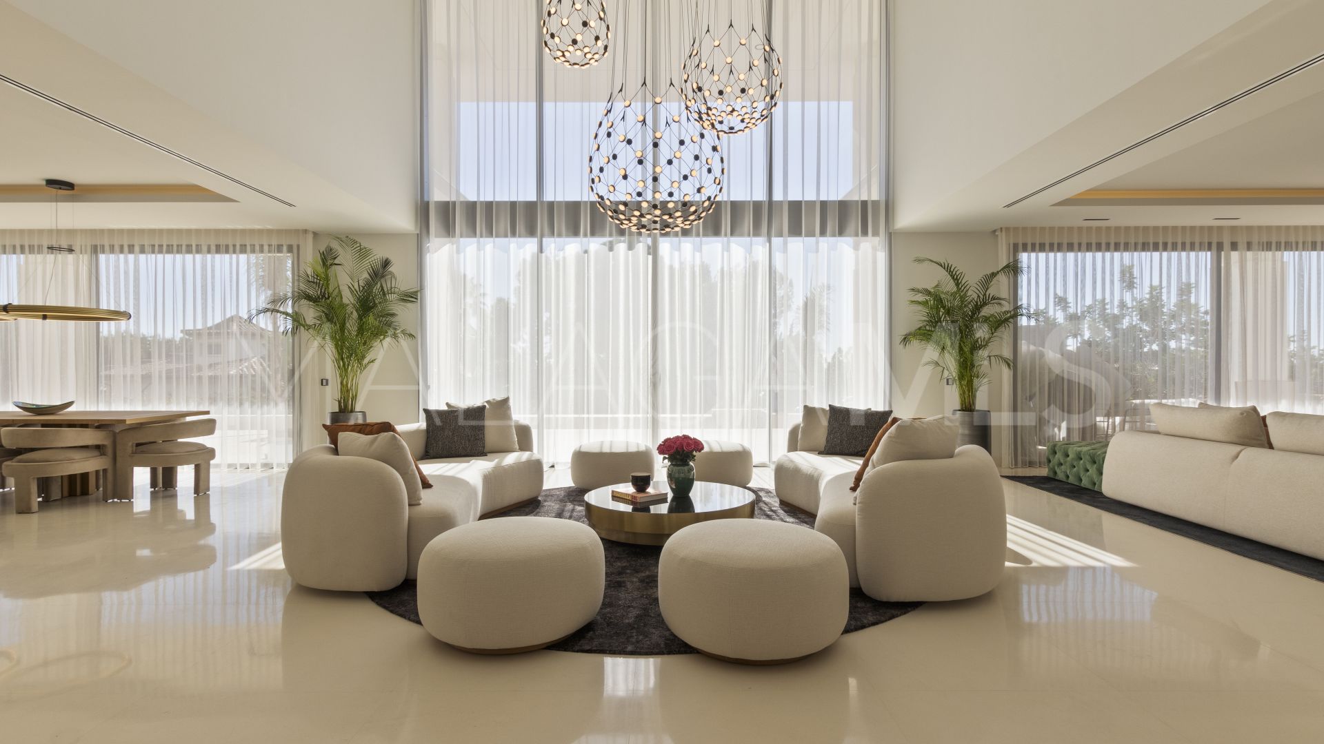 7 bedrooms villa in Sierra Blanca for sale