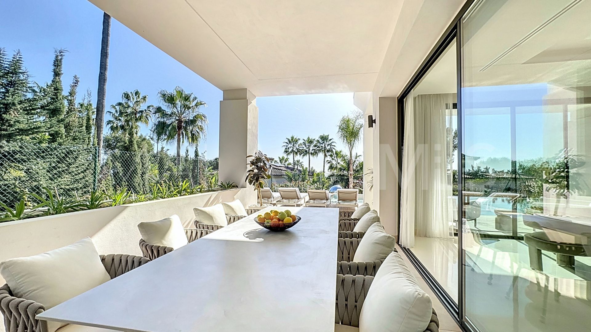 7 bedrooms villa in Sierra Blanca for sale