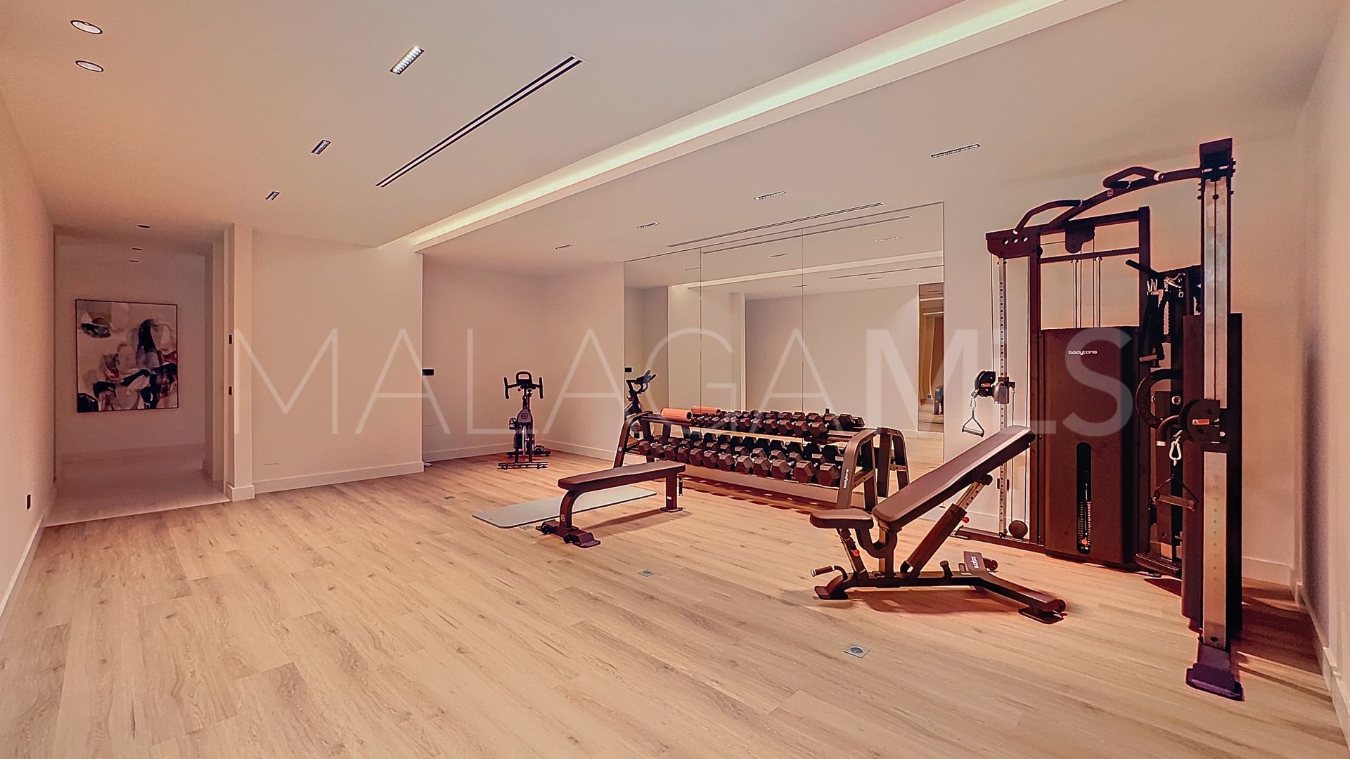 7 bedrooms villa in Sierra Blanca for sale