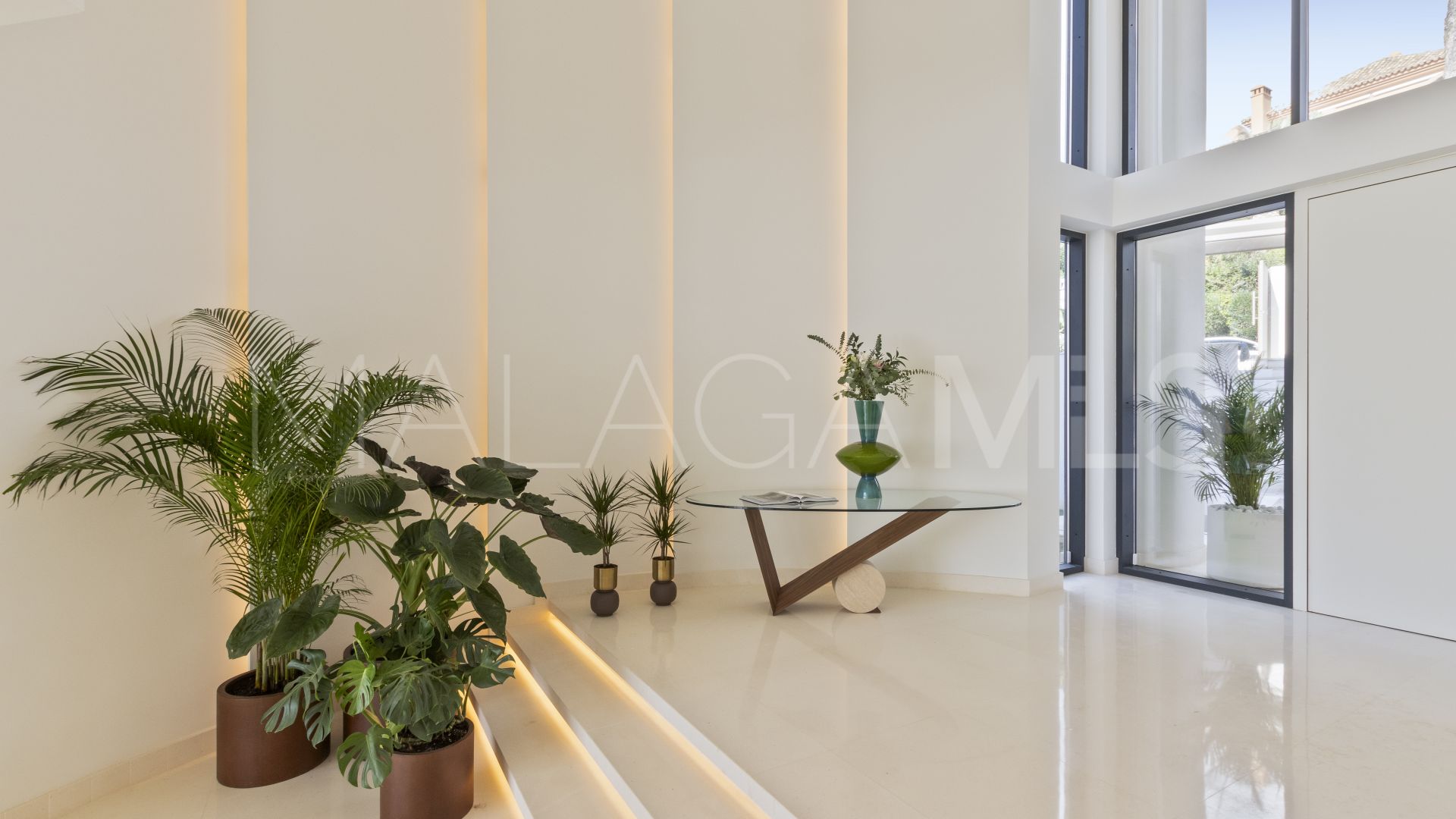 7 bedrooms villa in Sierra Blanca for sale