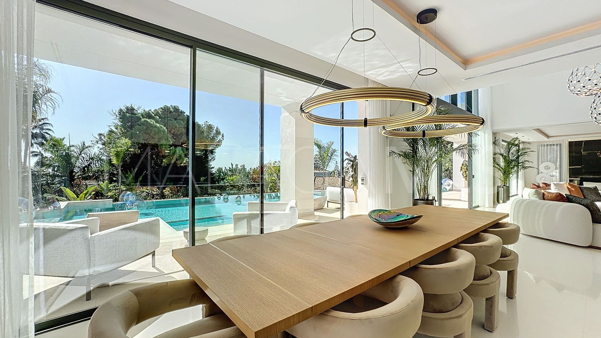 7 bedrooms villa in Sierra Blanca for sale