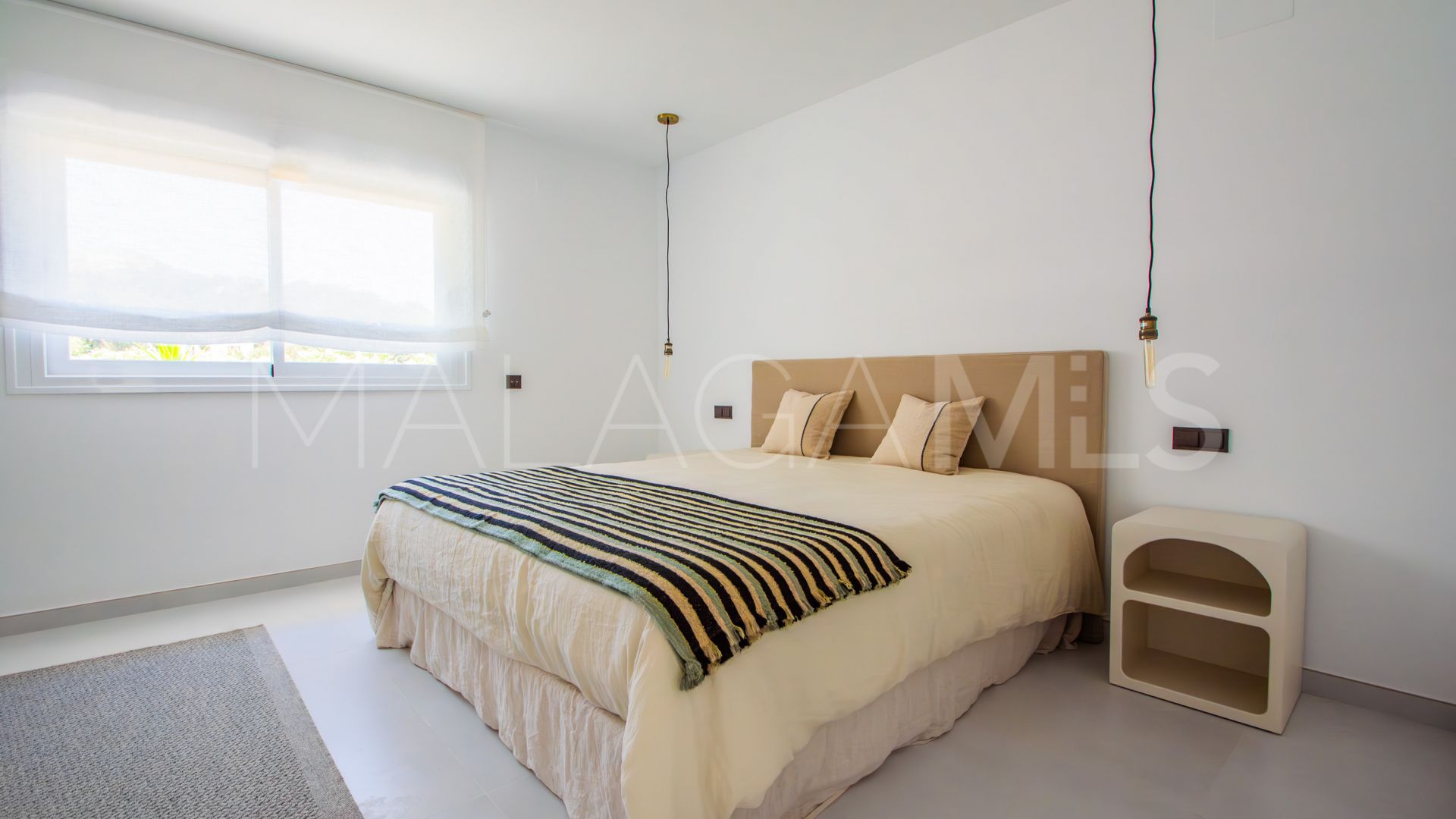 Villa for sale in La Mairena