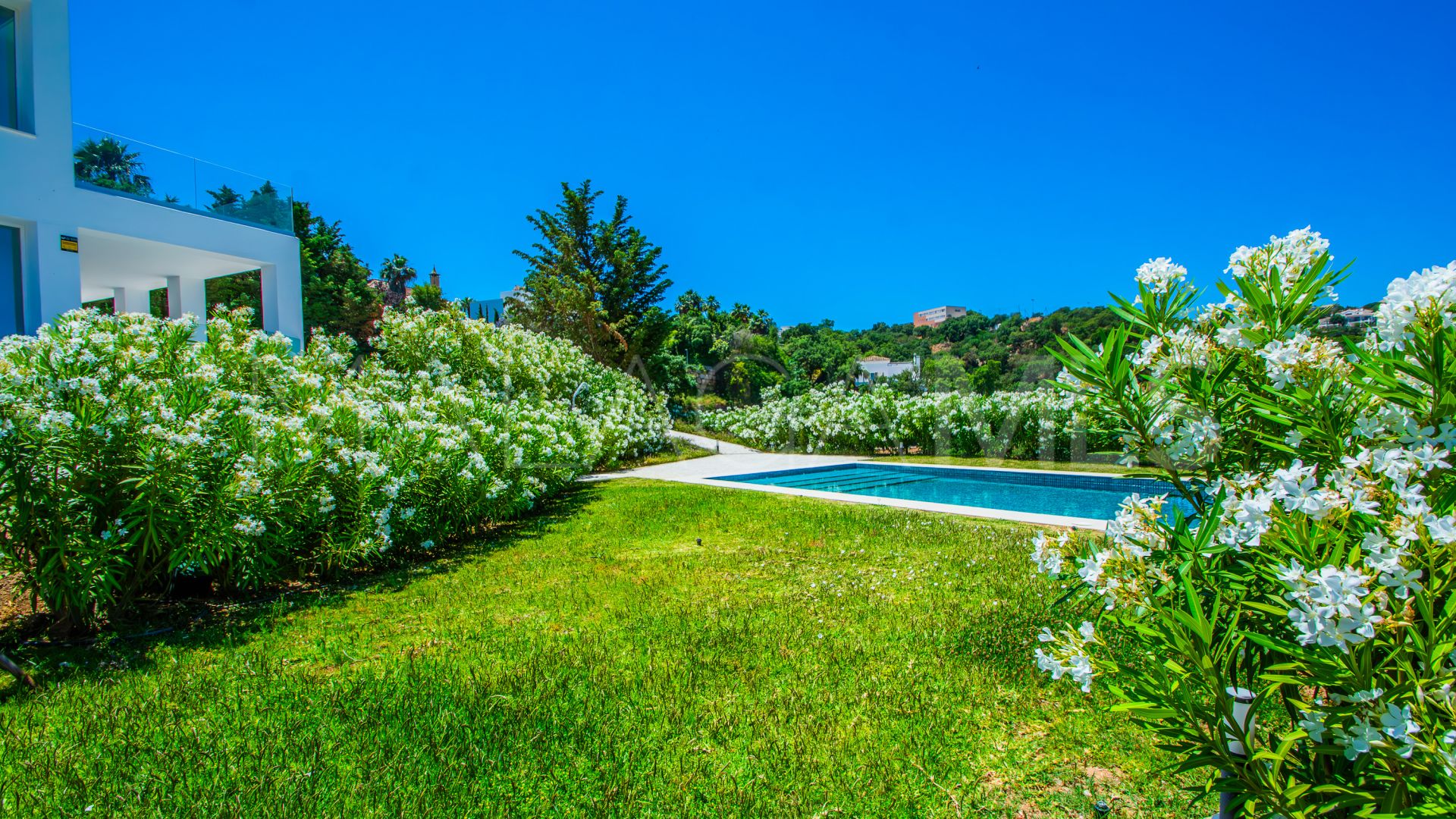 Villa for sale in La Mairena