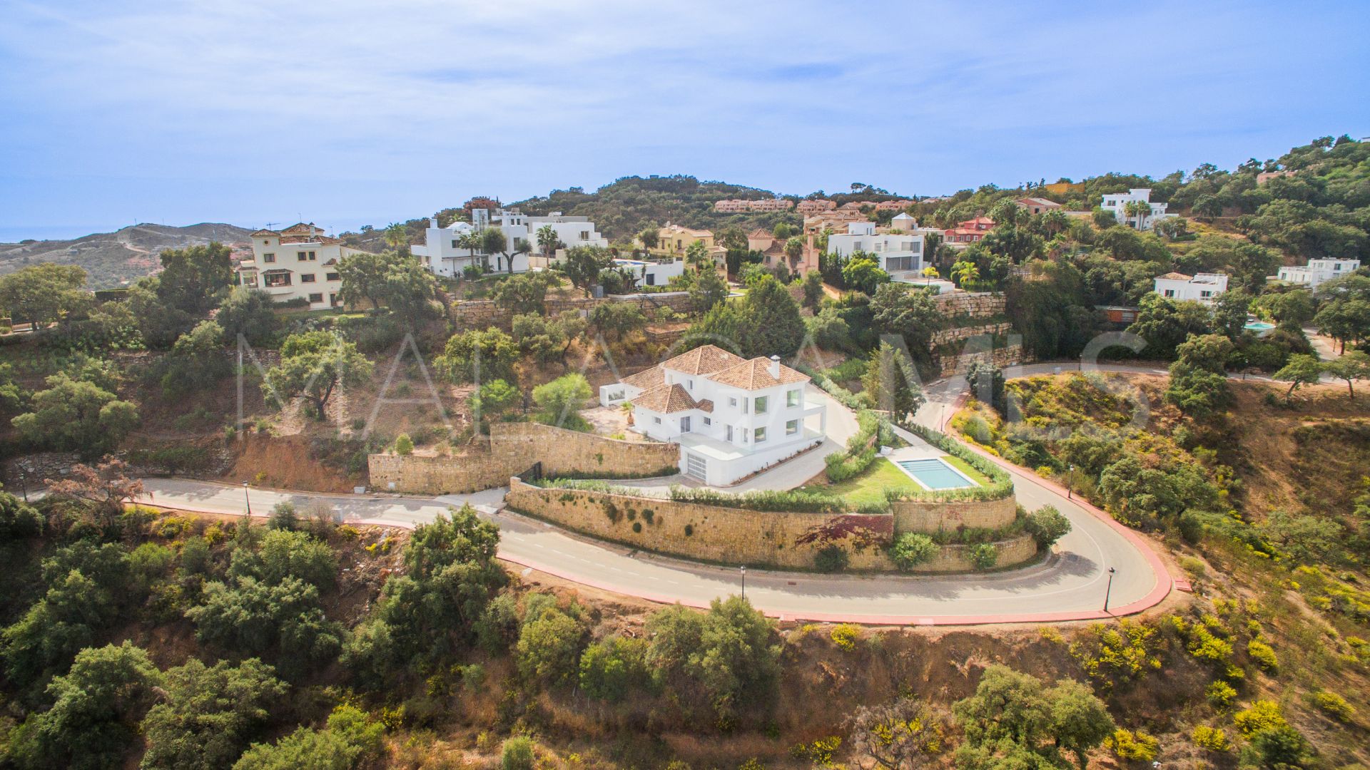 Villa for sale in La Mairena