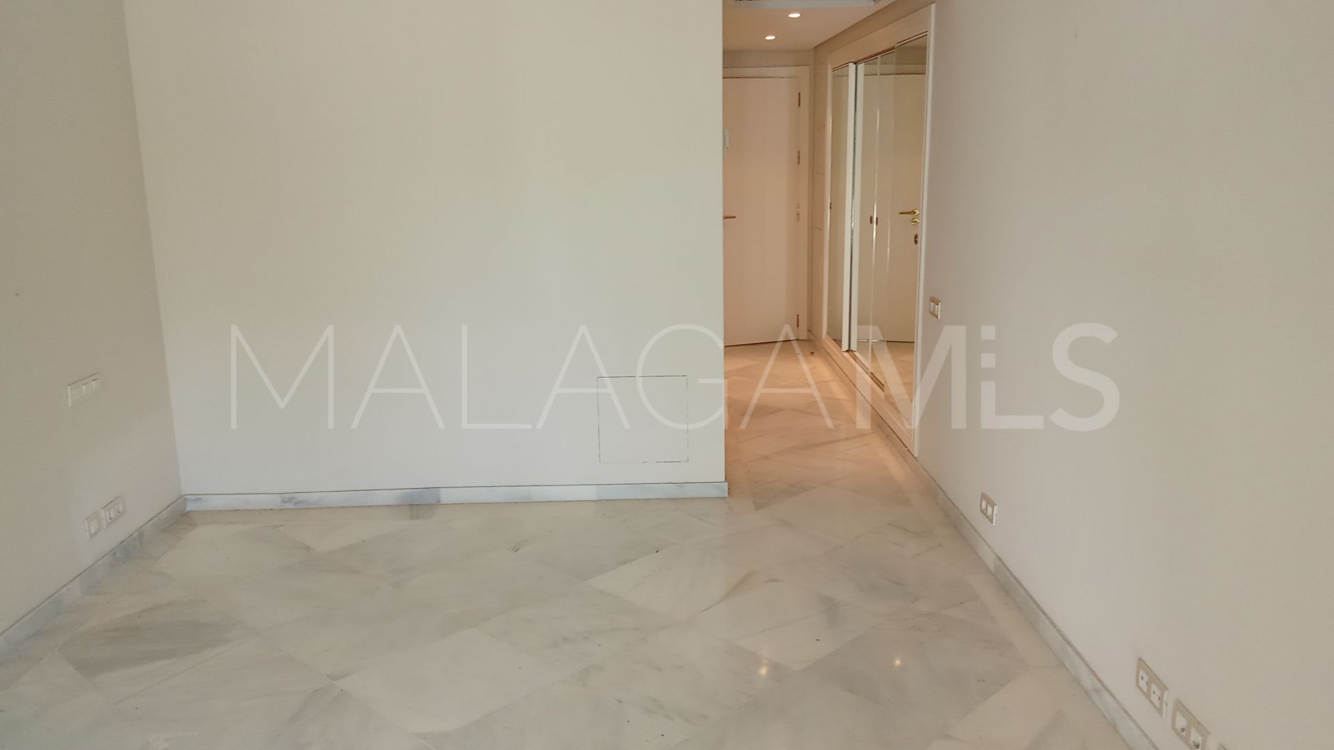 Se vende apartamento planta baja in Los Granados Golf de 3 bedrooms