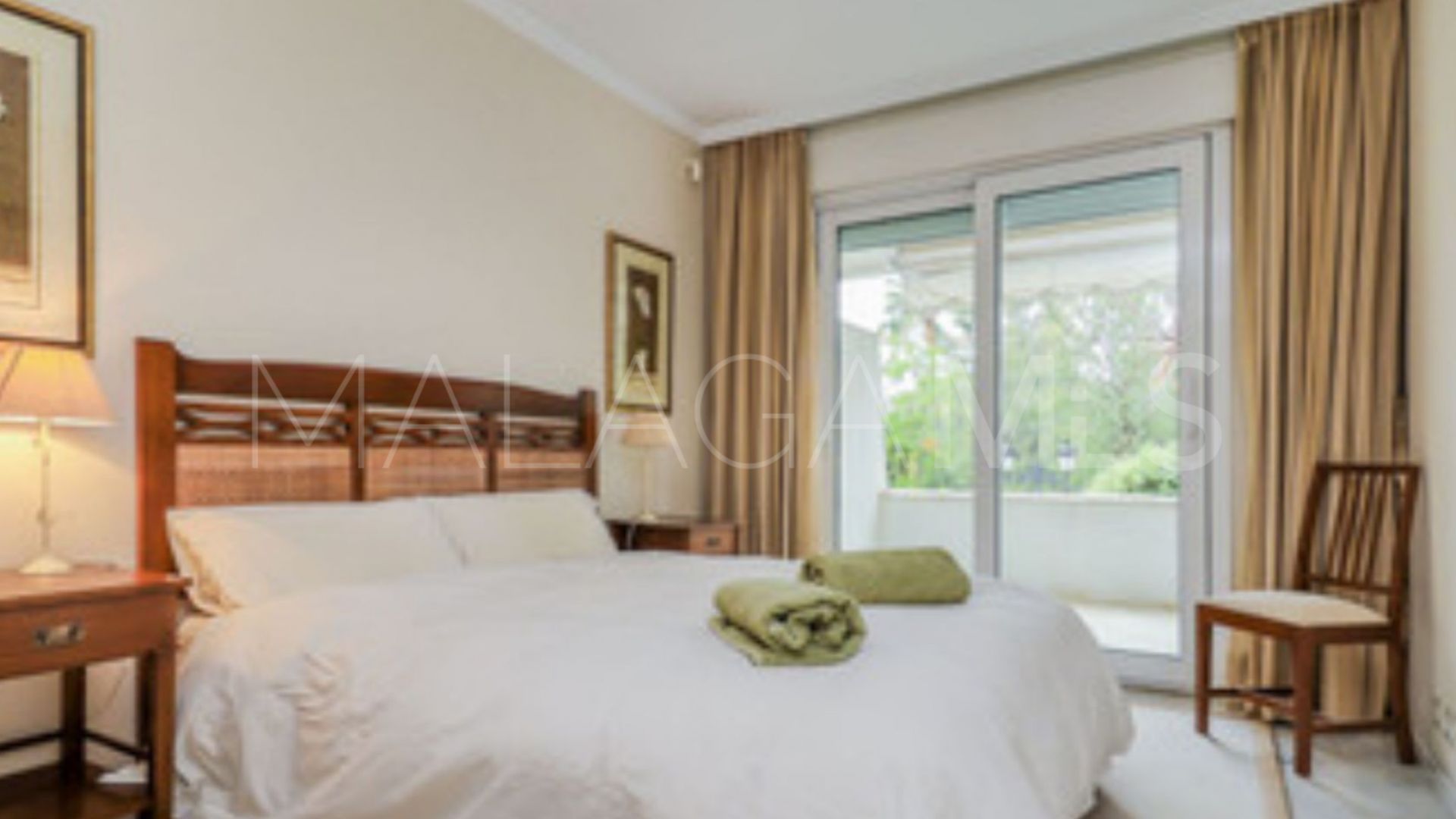 Se vende apartamento planta baja in Los Granados Golf de 3 bedrooms
